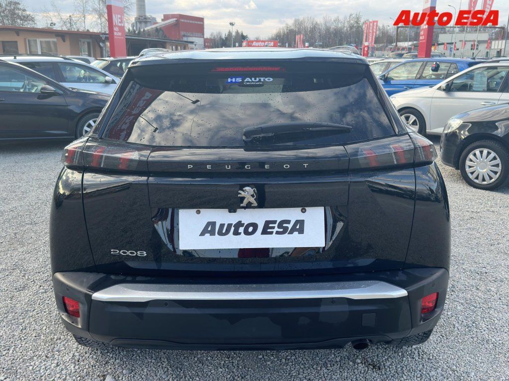 Peugeot 2008, 1.2PT,1.maj,ČR,Allure - fotka 5
