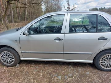 Škoda Fabia Sedan 1. generace