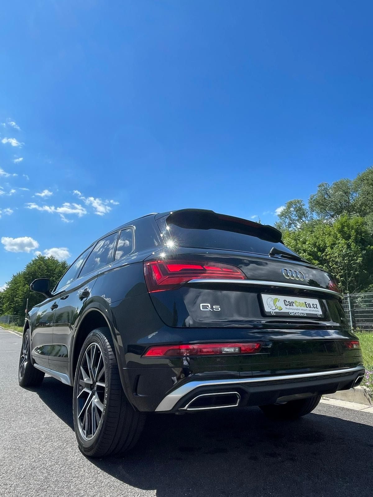 Audi Q5, 40 TDi 150KW S line quattro - fotka 3