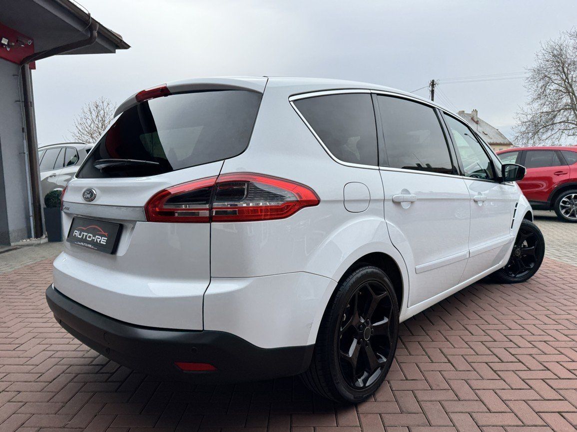 Ford S-MAX, 2.0TDCi Titanium Automat - fotka 2