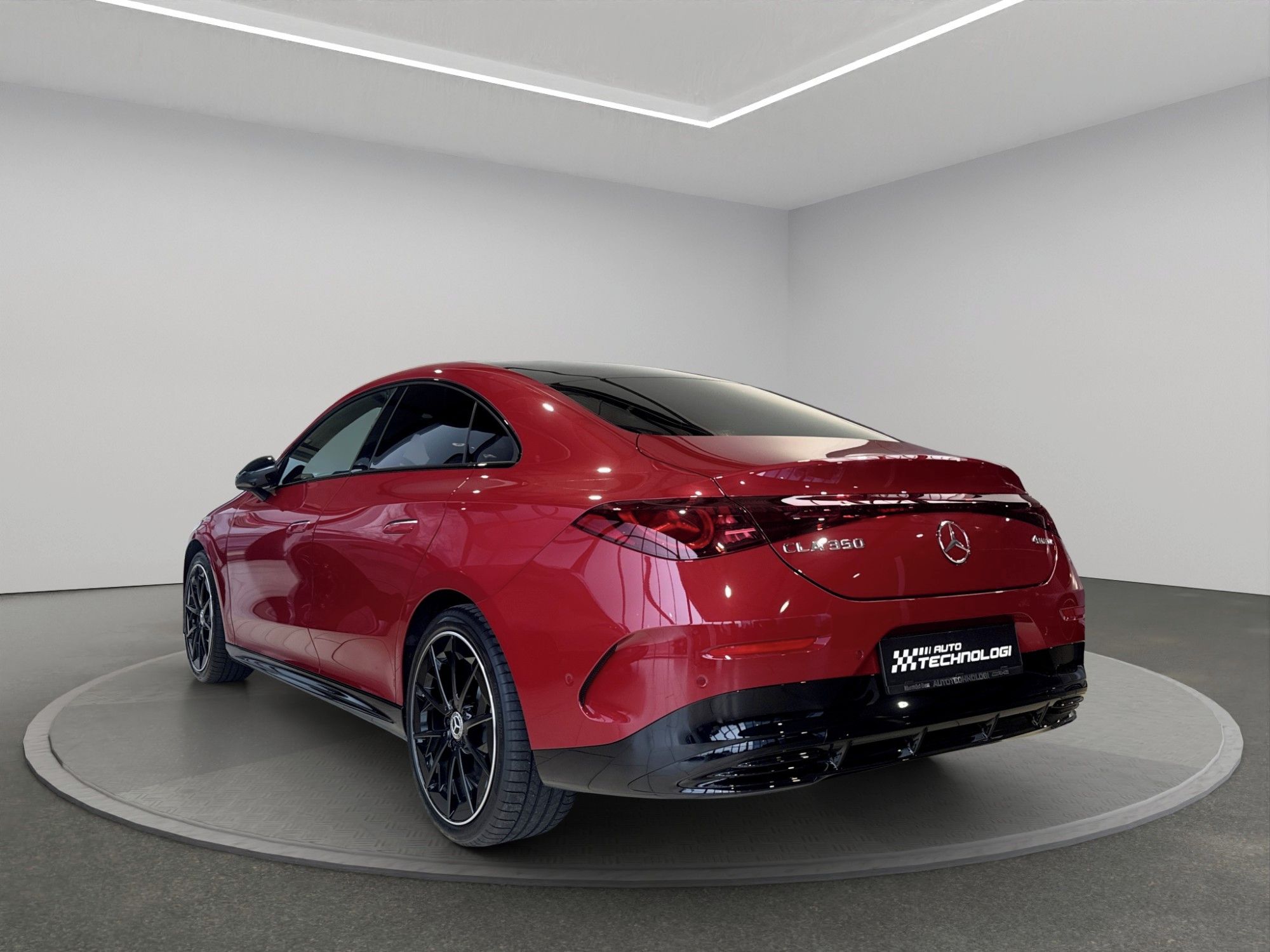 Mercedes-Benz CLA, 350 4MATIC EQ - fotka 6
