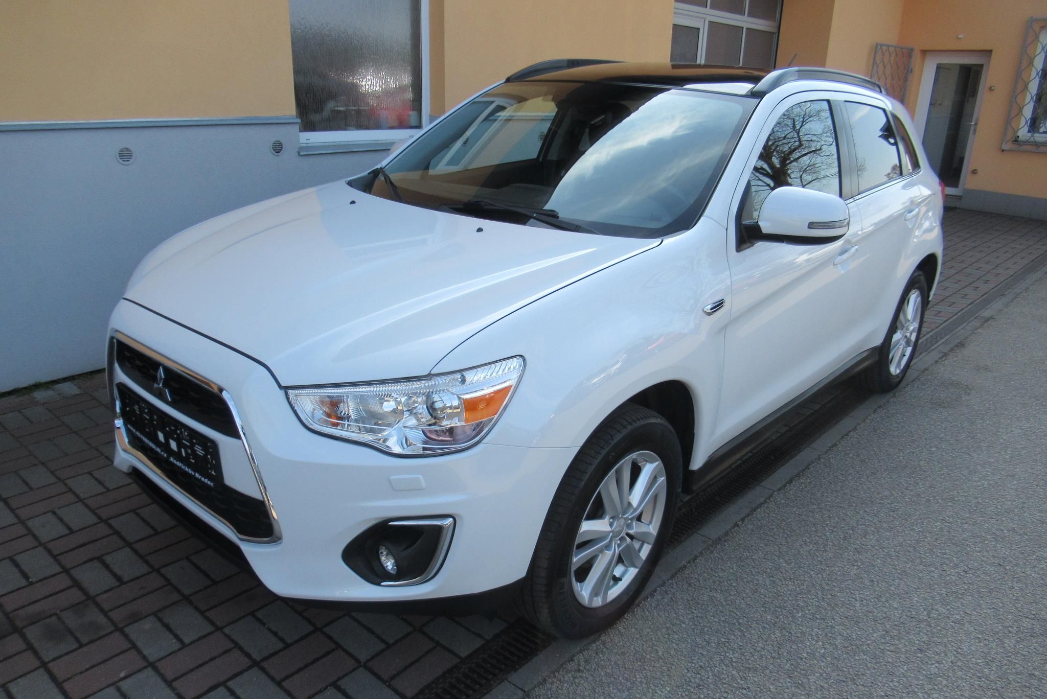 Mitsubishi ASX, 2.2 Di-D AUTOMAT 4x4 TAŽNÉ - fotka 5