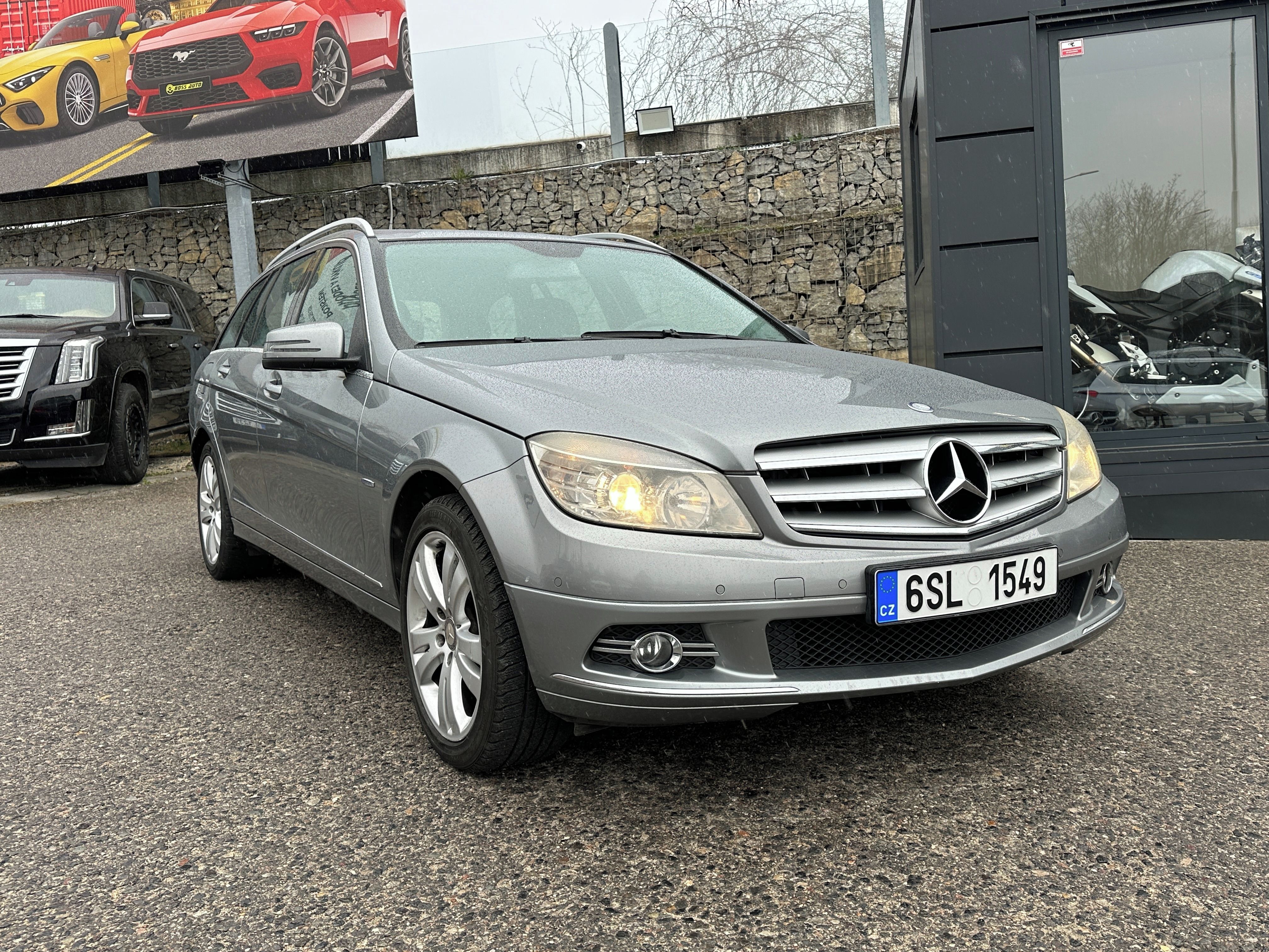 Mercedes-Benz Třídy C, Mercedes-Benz C 200 2010