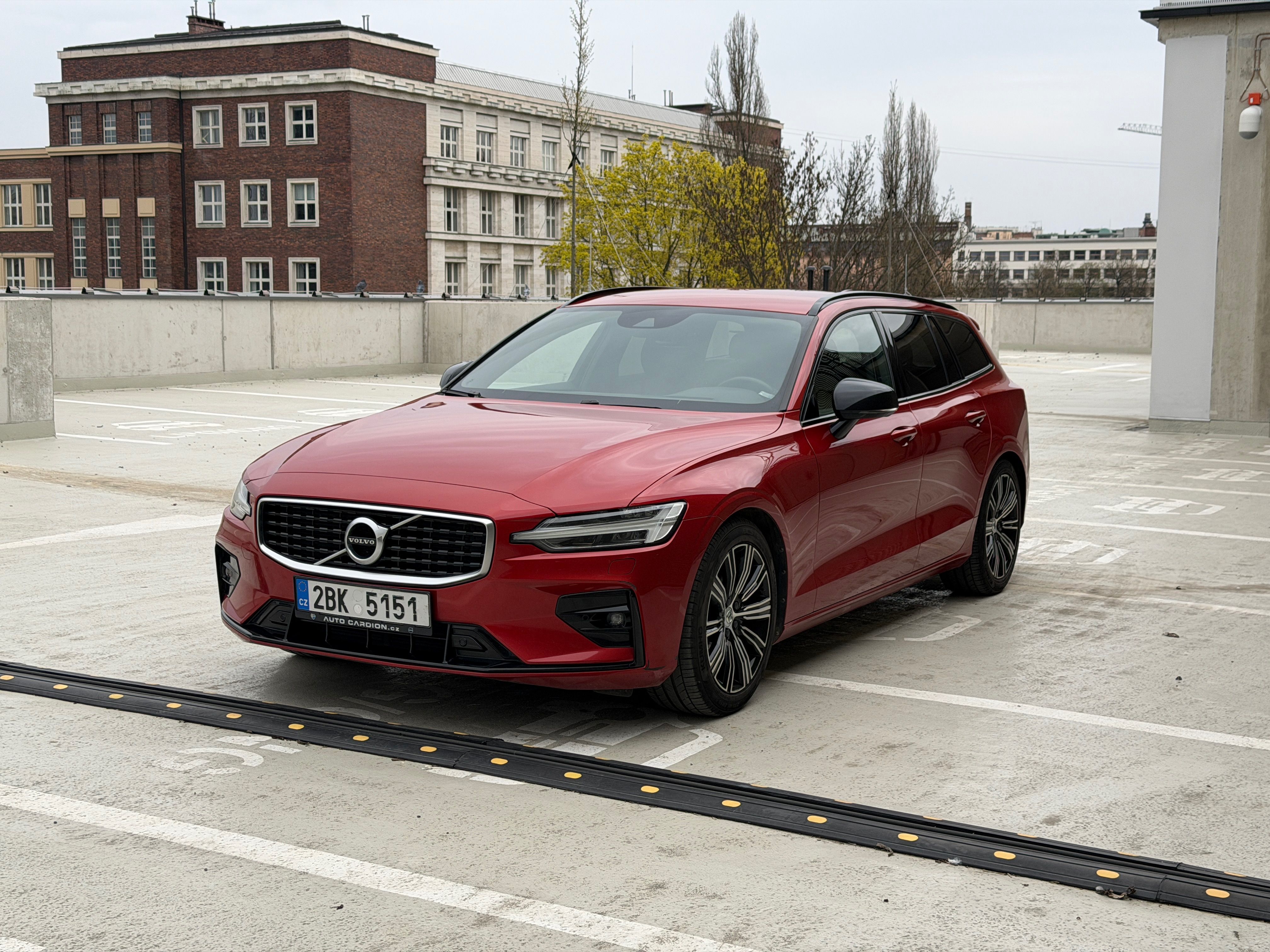 Volvo V60, D4 FWD R-DESIGN POLESTAR