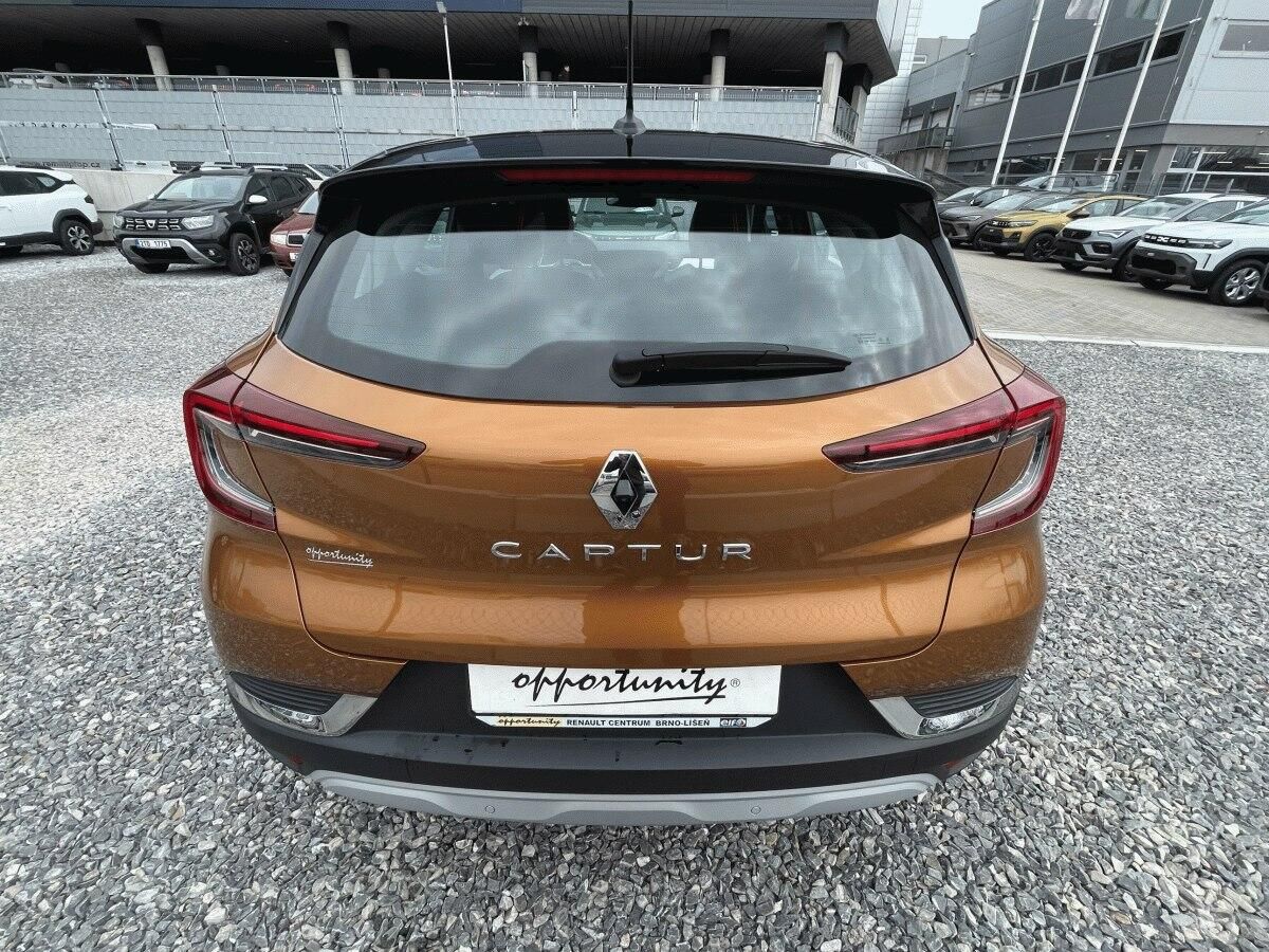 Renault Captur, 1.0 Tce, 67kW, 1.Maj, ČR - fotka 5