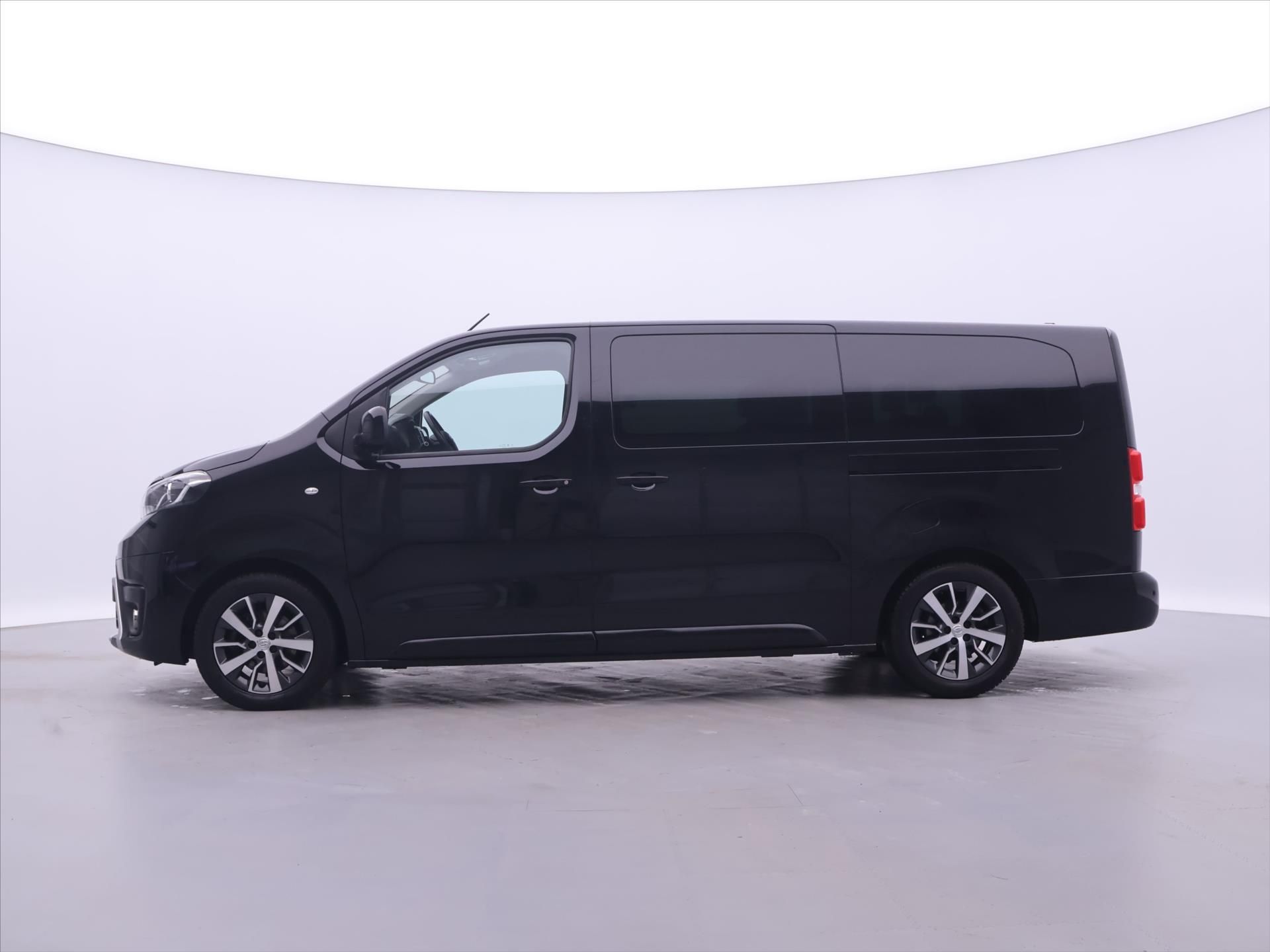 Toyota Proace Verso, 2,0 D-4D 130kW VIP 6-Míst CZ - fotka 4