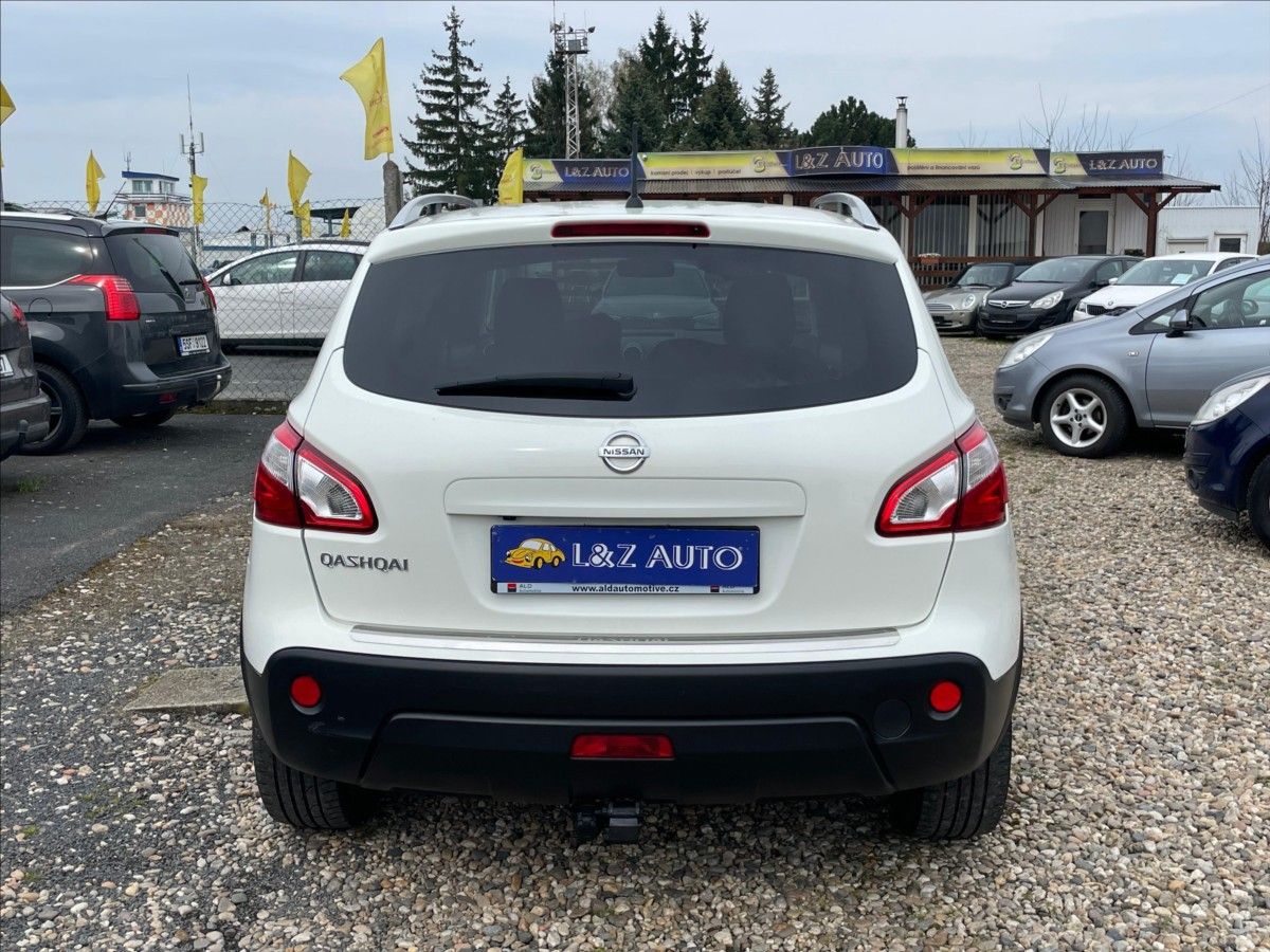 Nissan Qashqai, 2,0 i 16 V  4x4 - fotka 5