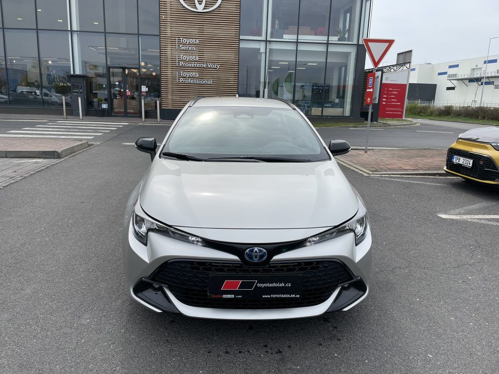 Toyota Corolla, TS 1.8 HEV - fotka 3