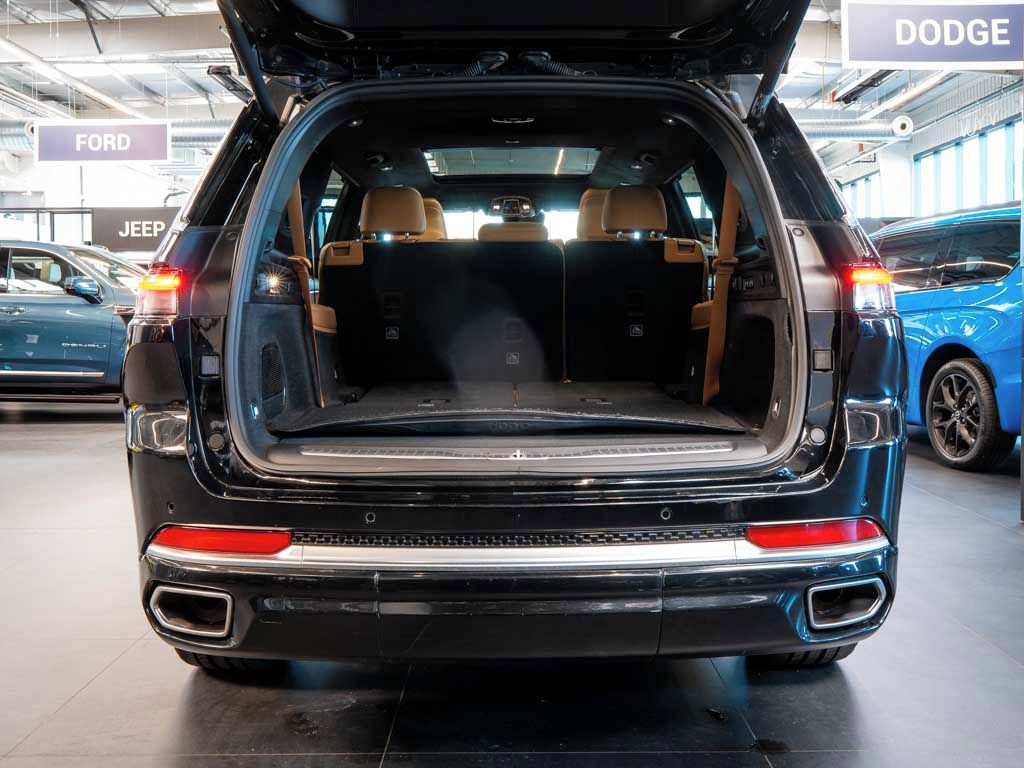 Jeep Grand Cherokee, 5.7 Summit Reserve L V8 HeadUp - fotka 6