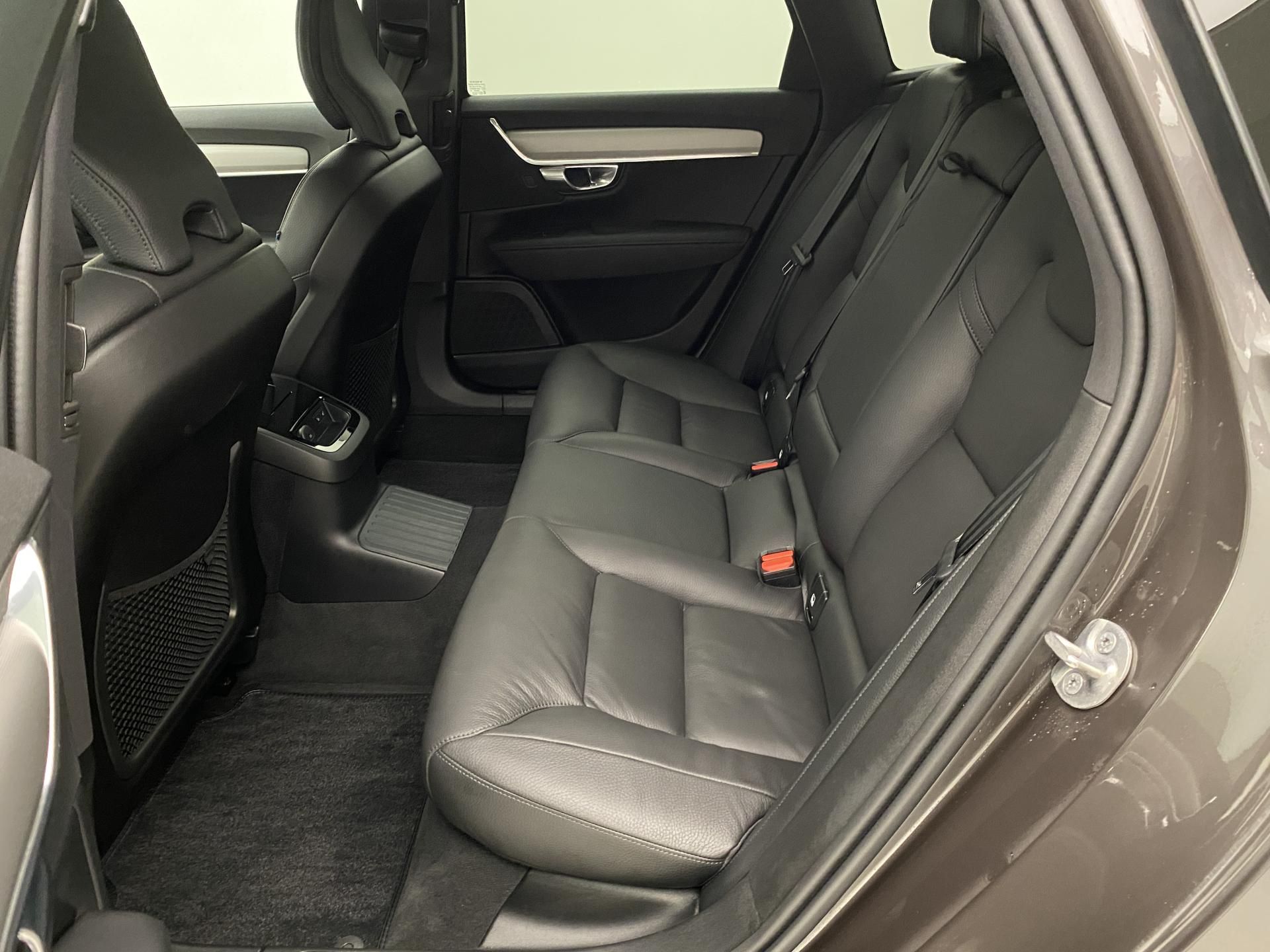 Volvo V90, T6 AWD PLUG-IN DARK PLUS AUT - fotka 5