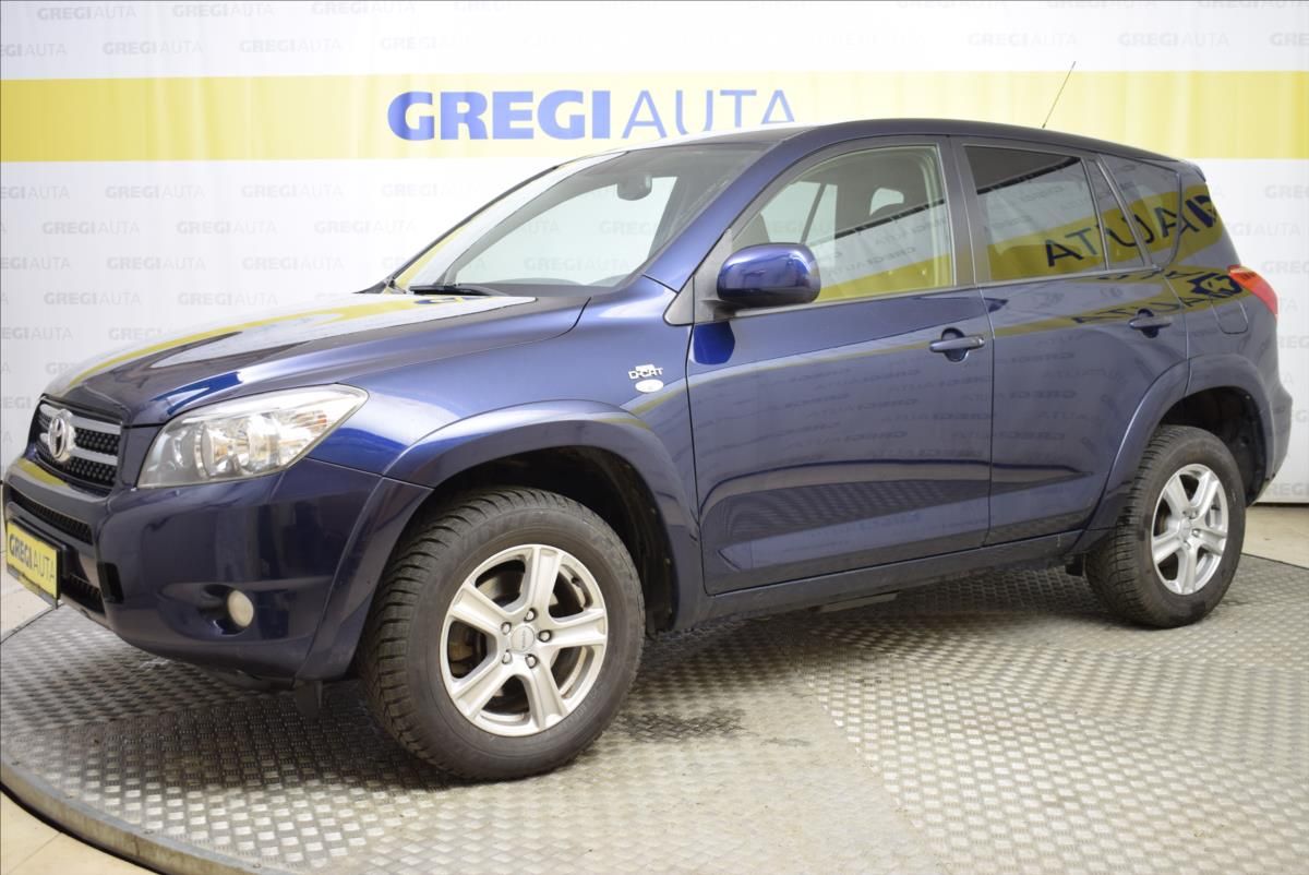Toyota Rav4, 2,2 D-CAT 4x4 SOL - fotka 2