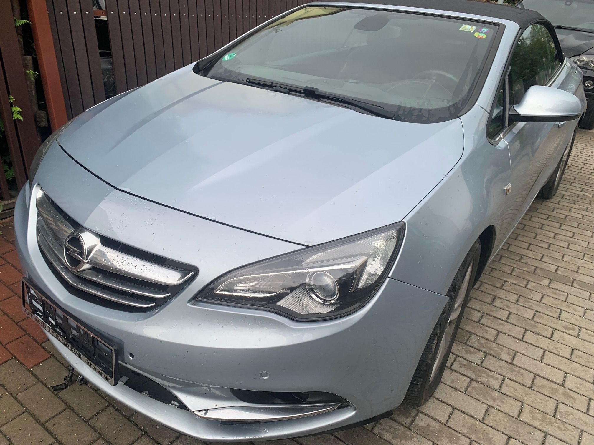 Opel Cascada, Opel Cascada havarovaná - fotka 6