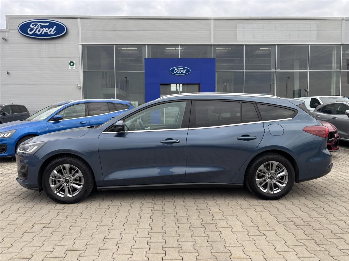 Ford Focus, 1,0 EcoBoost 114kW Titanium - fotka 2