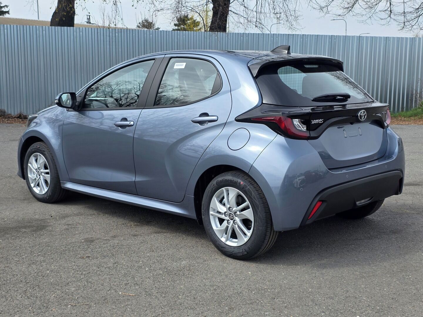 Toyota Yaris, 1,5 Hybrid Comfort Business - fotka 4