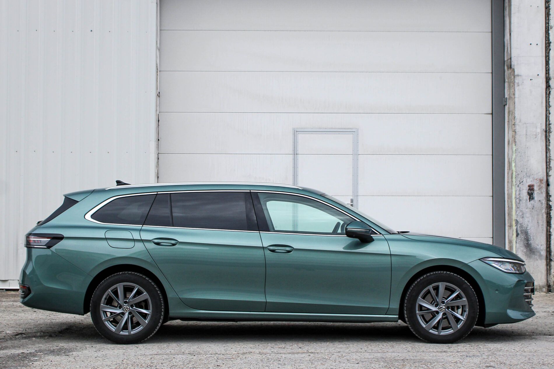 Volkswagen Passat Variant - fotka 4