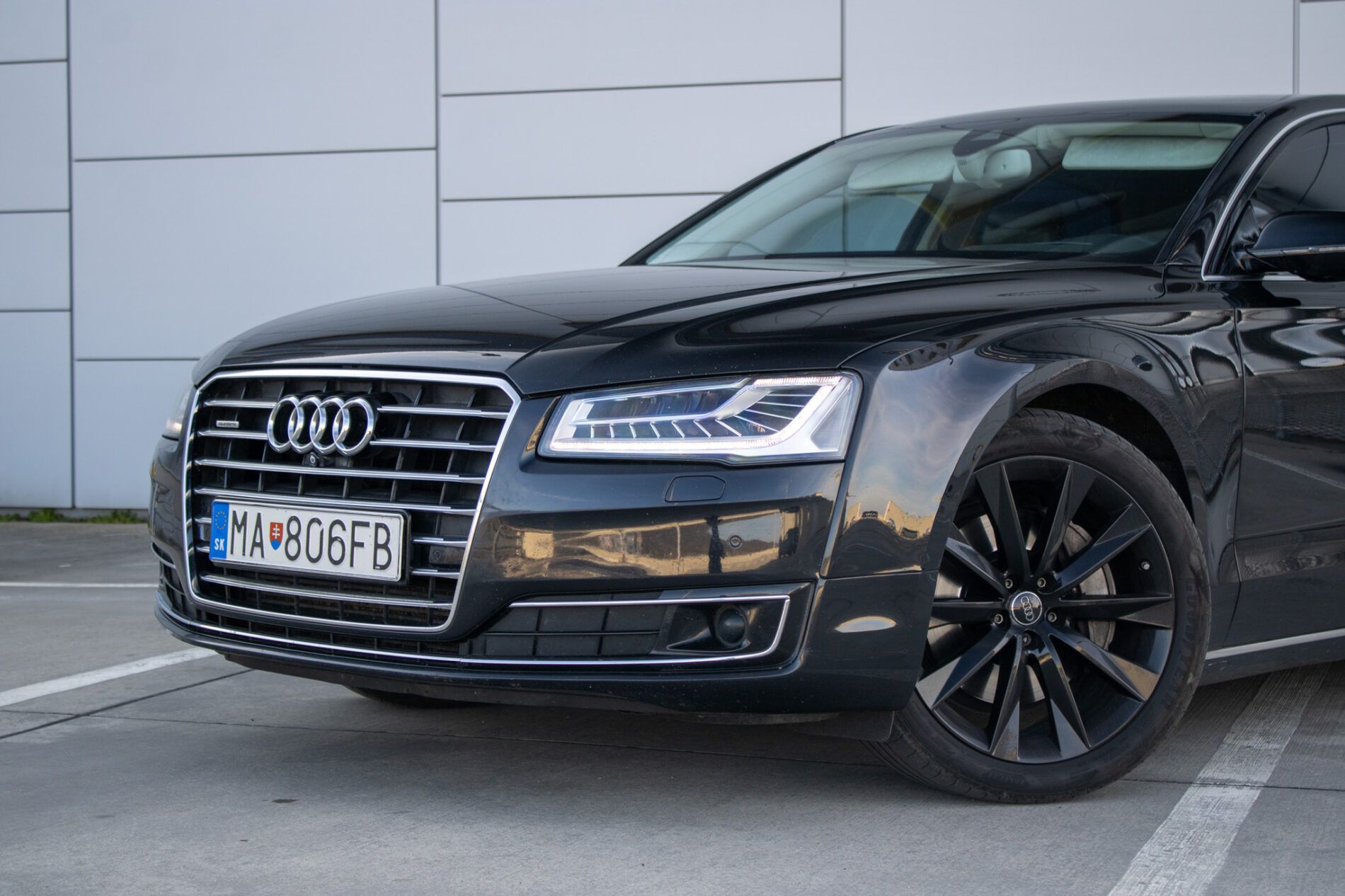 Audi A8 - fotka 2