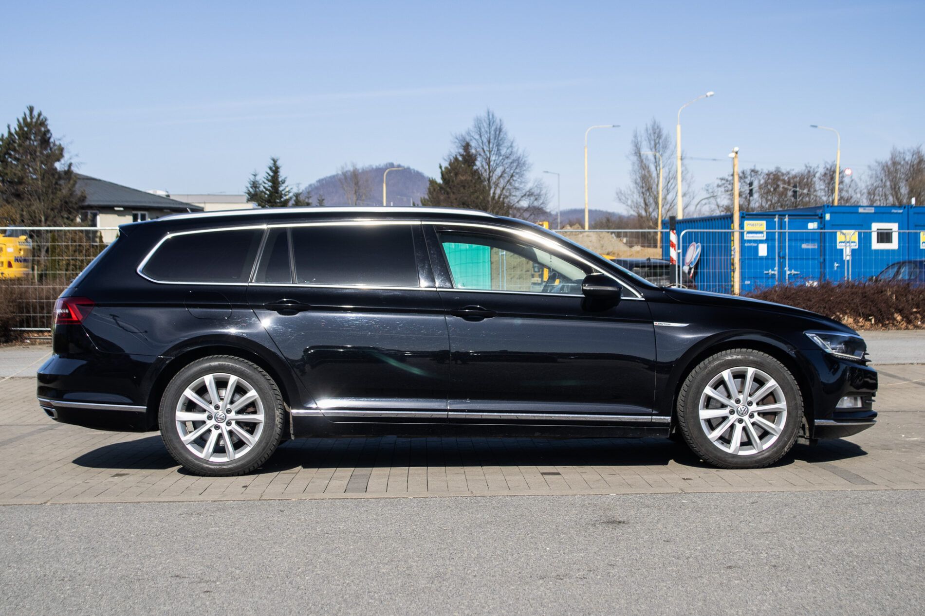 Volkswagen Passat Variant - fotka 4