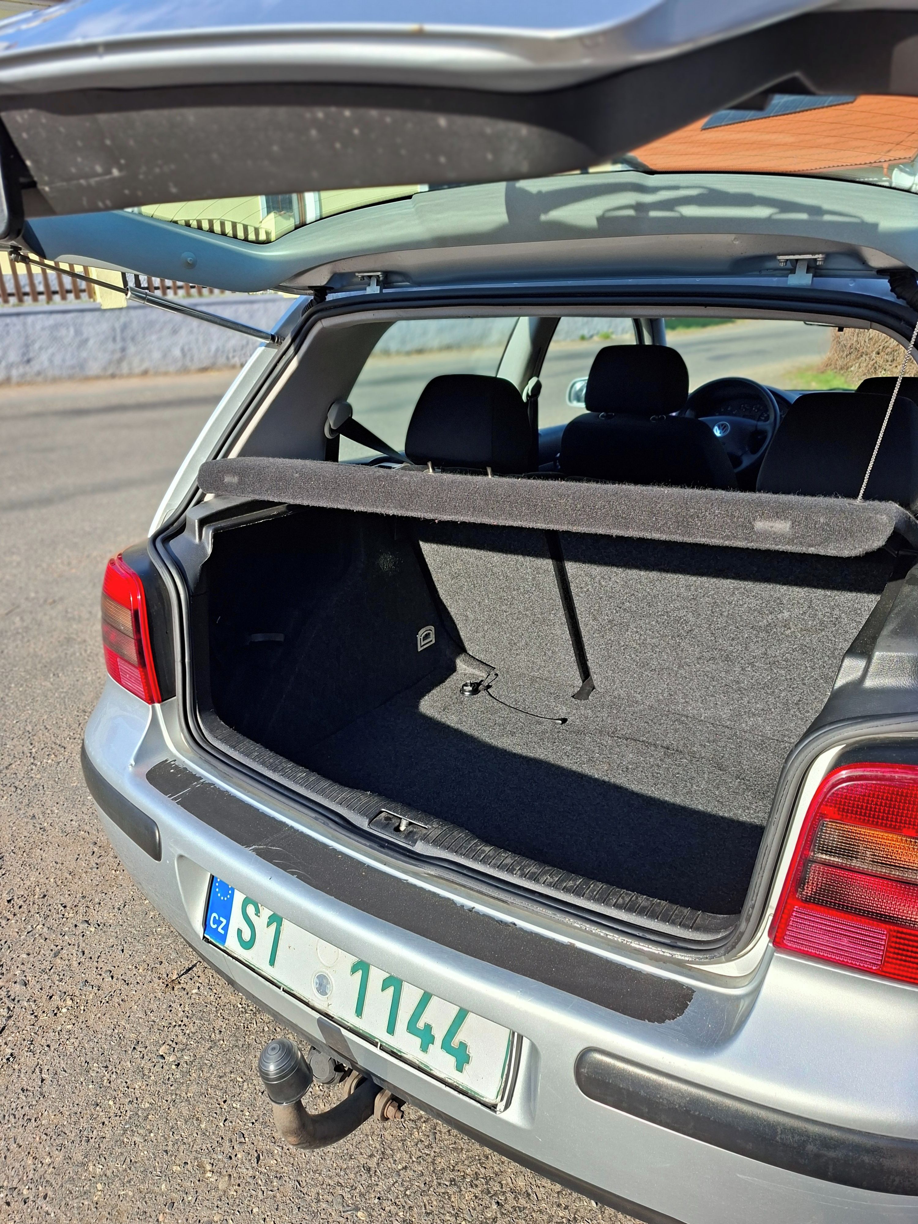 Volkswagen Golf, 2.0i 85kw - fotka 6