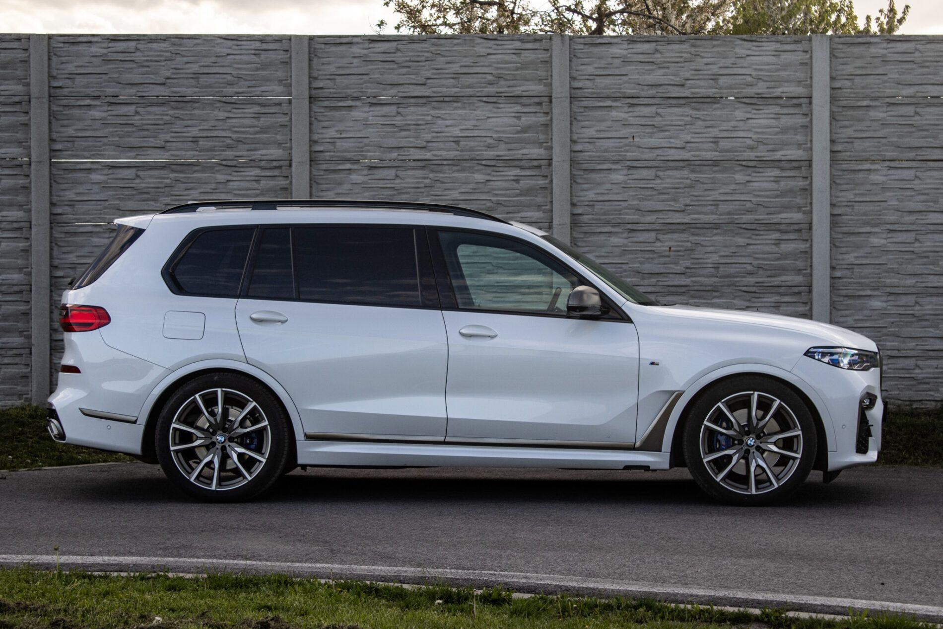 BMW X7 - fotka 6