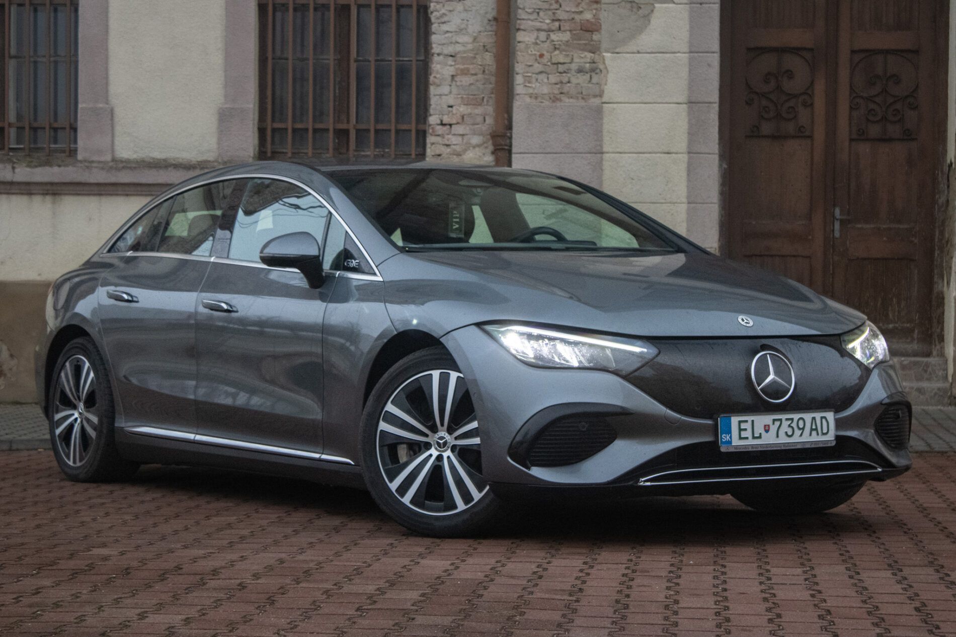 Mercedes-Benz EQE - fotka 3