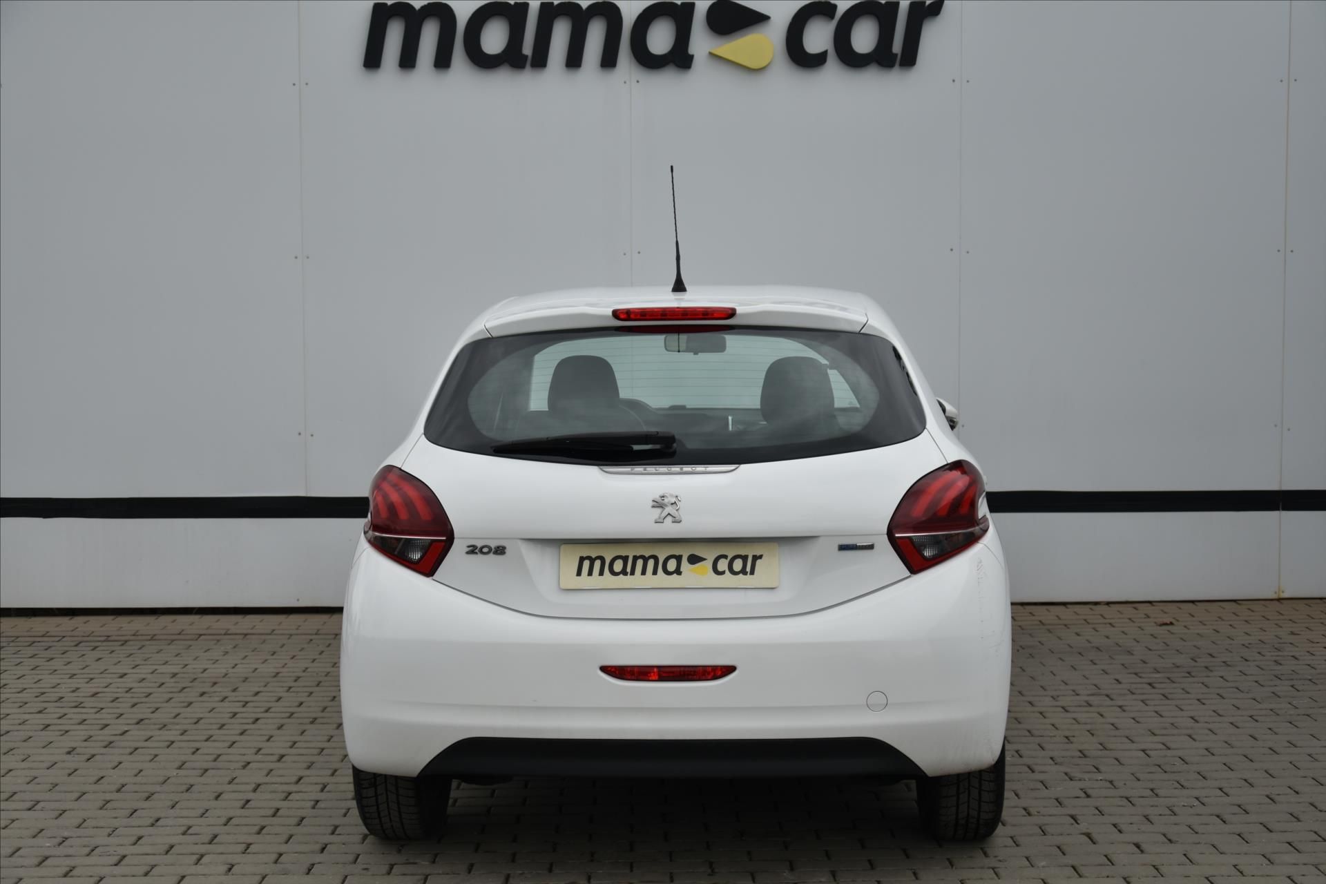 Peugeot 208, 1.2i 60kW 1.MAJITEL DPH ČR - fotka 6