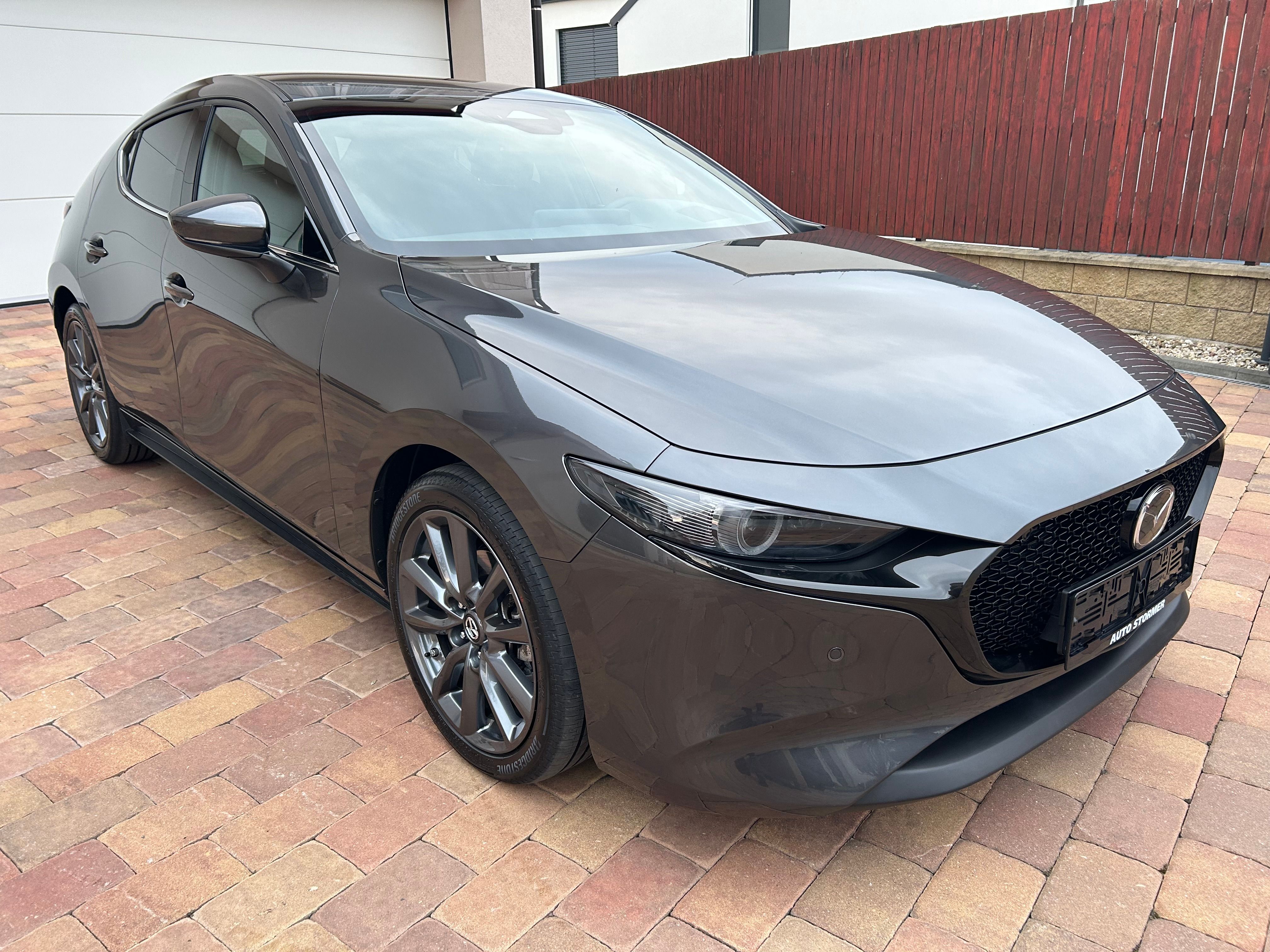 Mazda 3, 2.0 e-SKYACTIV-G122 EXCLUSIVE - fotka 3