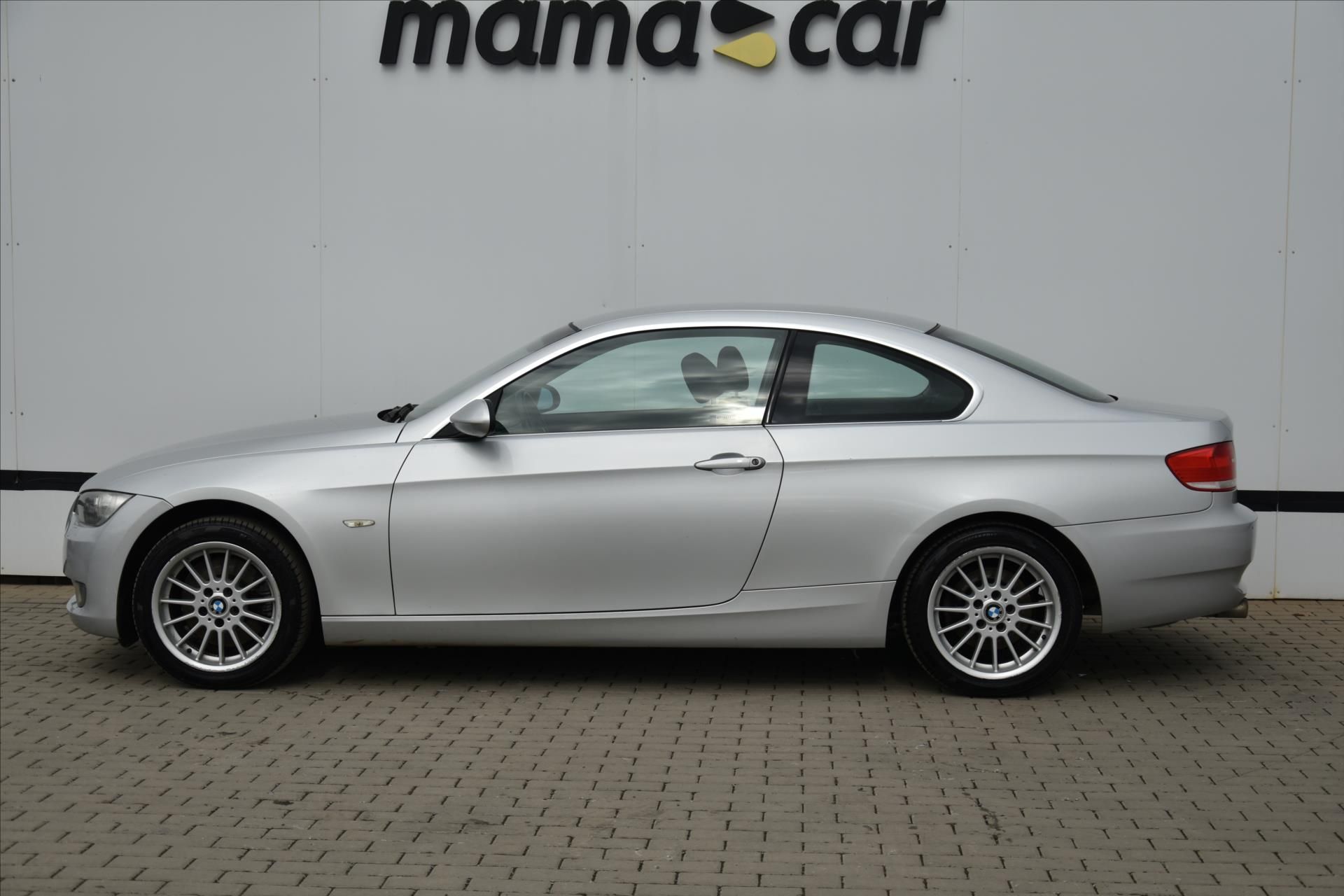 BMW Řada 3, 325i 160kW BIXENON SERV.KNIHA - fotka 4