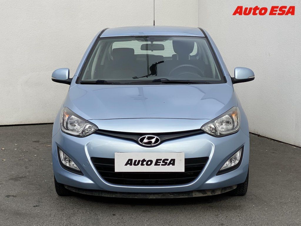 Hyundai i20, 1.2 i,ČR,AC,+kola - fotka 2