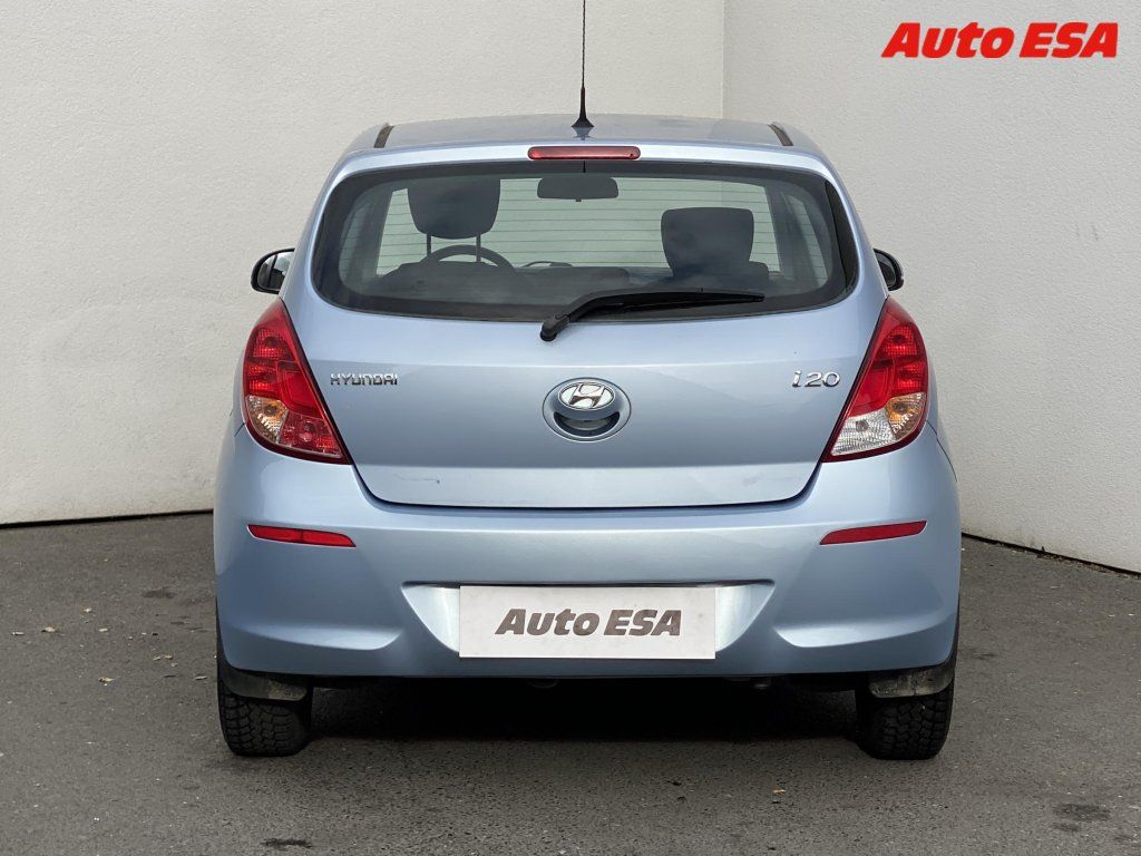 Hyundai i20, 1.2 i,ČR,AC,+kola - fotka 5