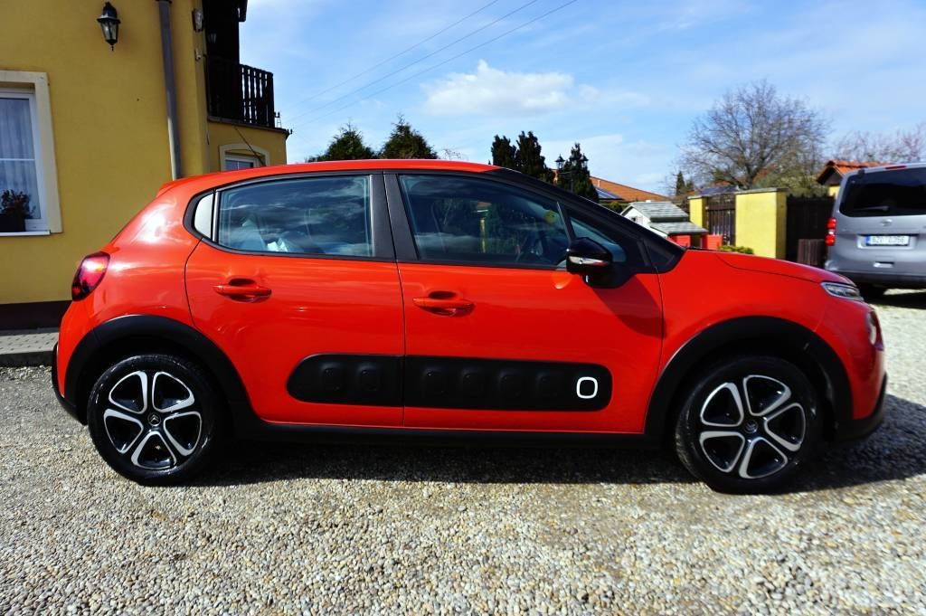 Citroën C3, FEEL 1,2 PT 61 kW - fotka 3
