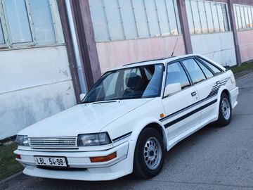 2.0GLX/1987/PĚKNÝ STAV/VETERÁN