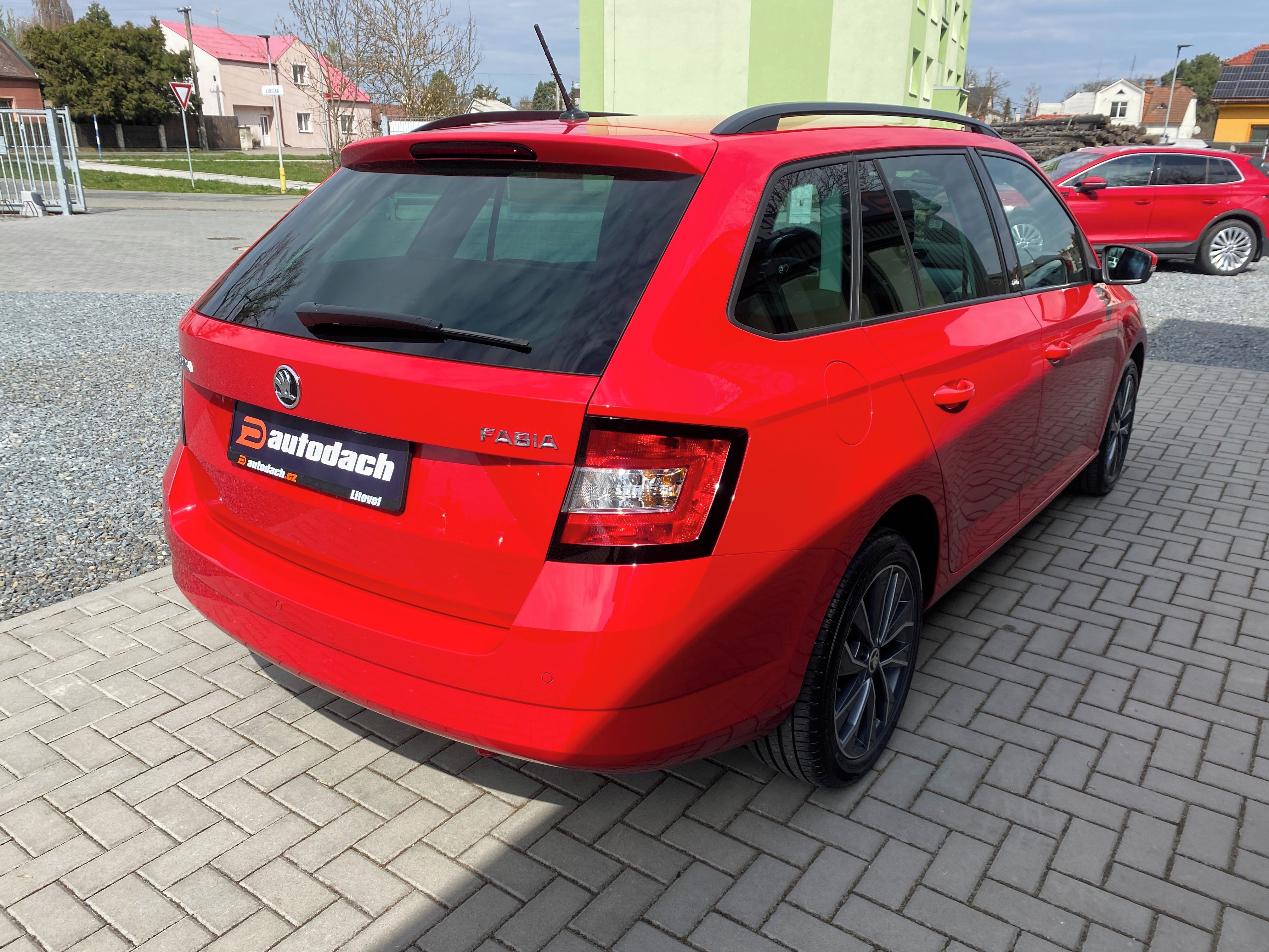Škoda Fabia, 1.2TSI 66kW-1xMAJ.-LED-EDITION - fotka 5