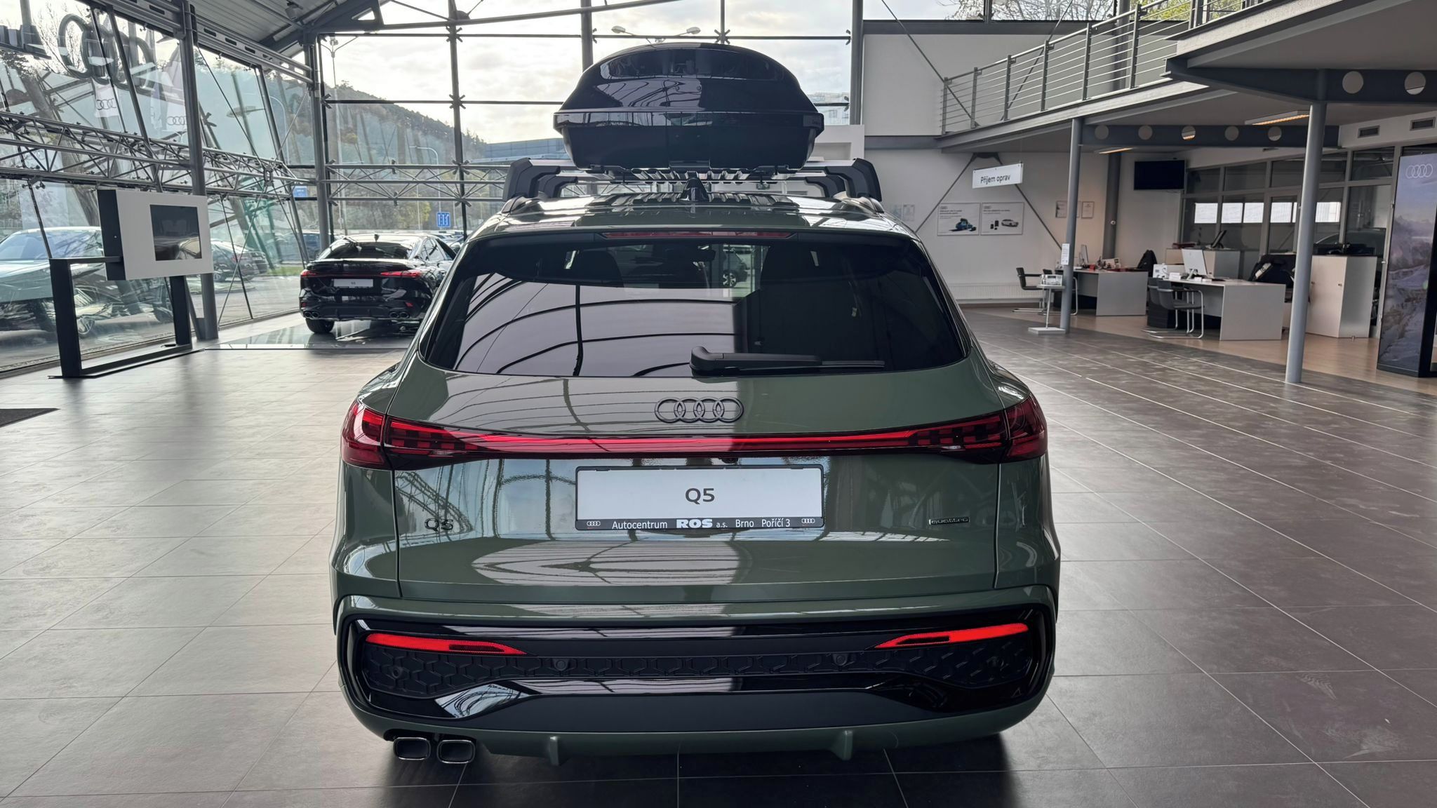 Audi Q5, S-line TDI quattro 150kW - fotka 4