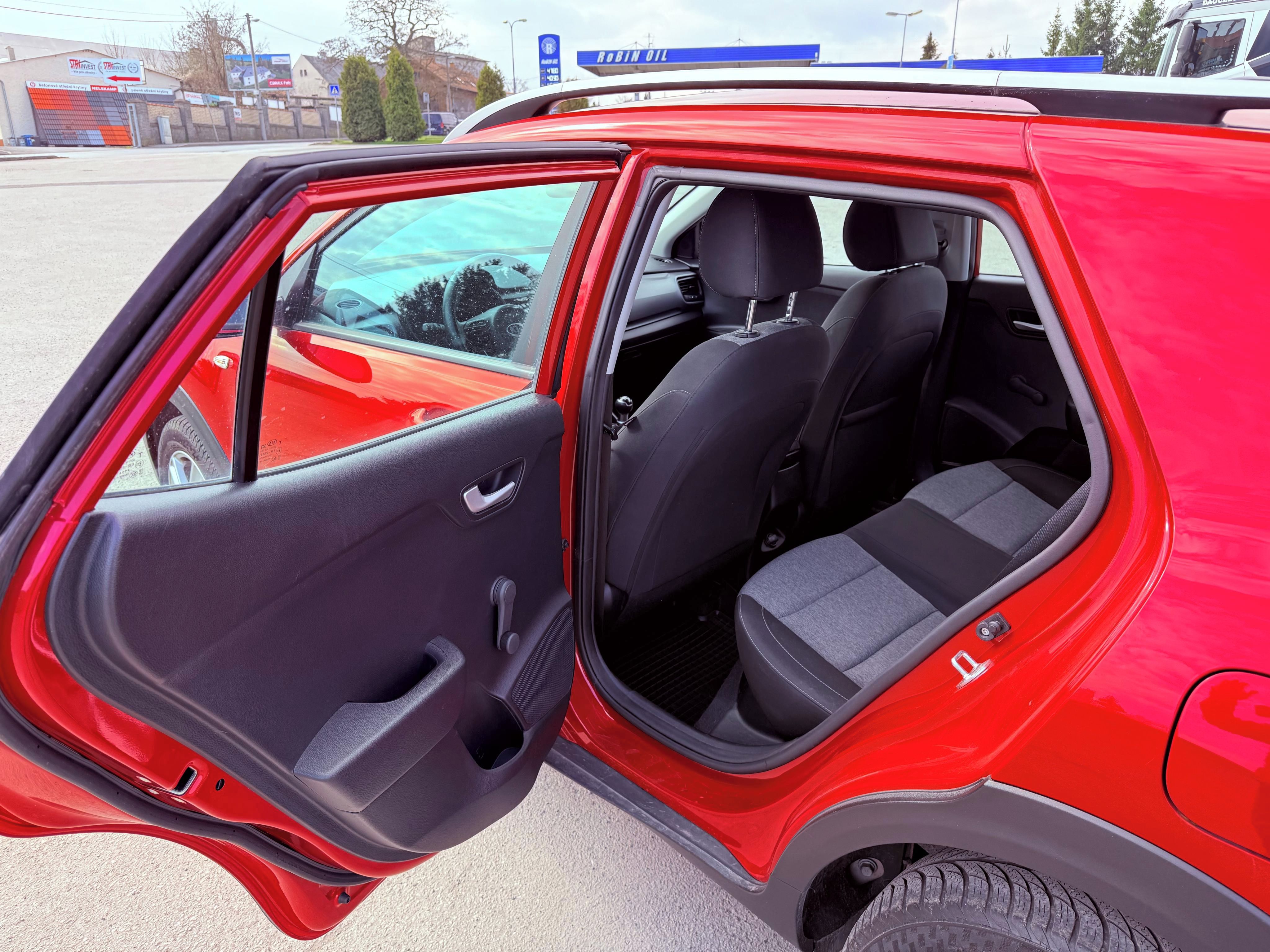 Kia Stonic, 1.2i 66700km 2021 - fotka 6