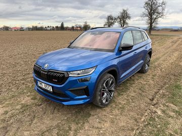 2.0 Benzín RS
