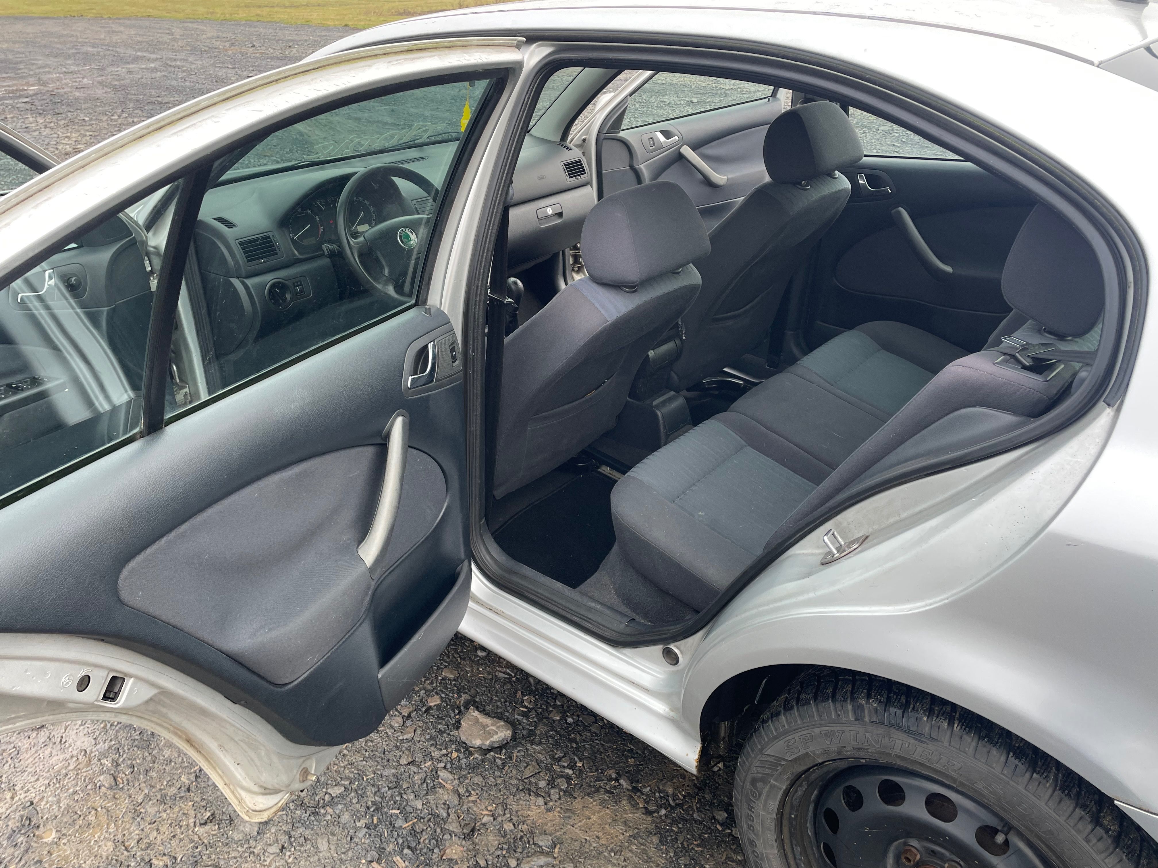 Škoda Octavia, Škoda Octavia 1.6 - fotka 4