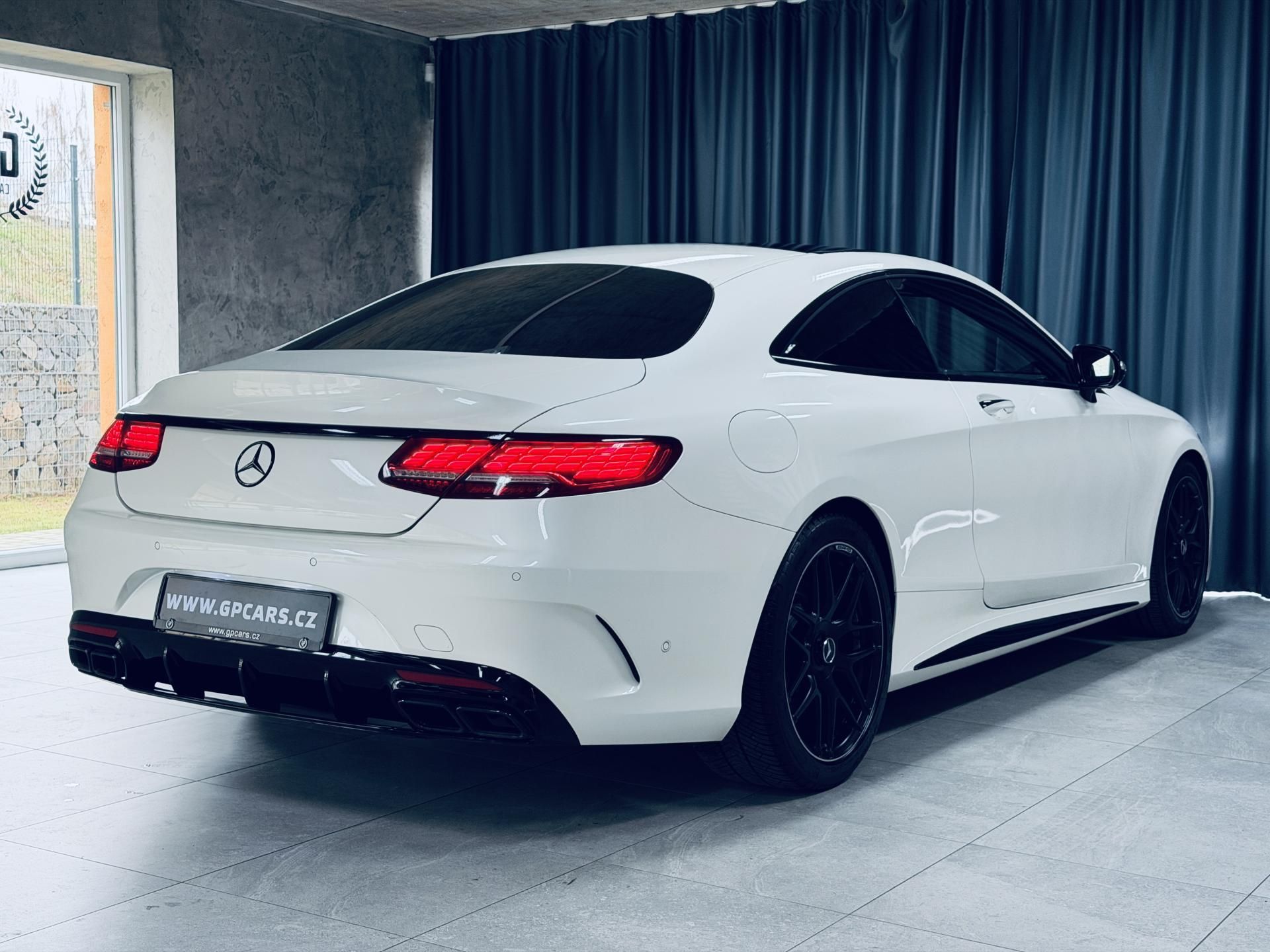 Mercedes-Benz Třídy S, S63 AMG COUPE CARBON SWAROVSKI - fotka 6