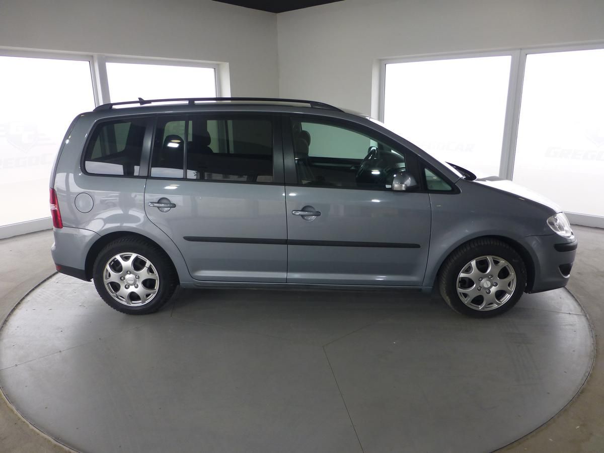 Volkswagen Touran, 1,9TDI*VYHŘ.SEDADLA***NAVIGACE - fotka 5