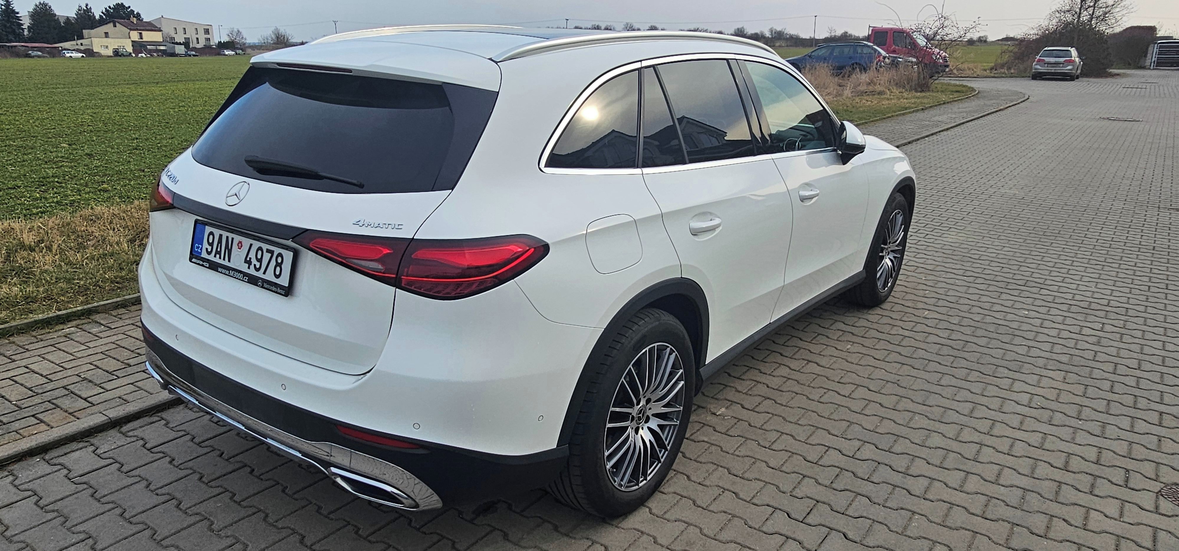 Mercedes-Benz GLC, GLC 220d 4-MATIC 145kw ZÁRUKA - fotka 3