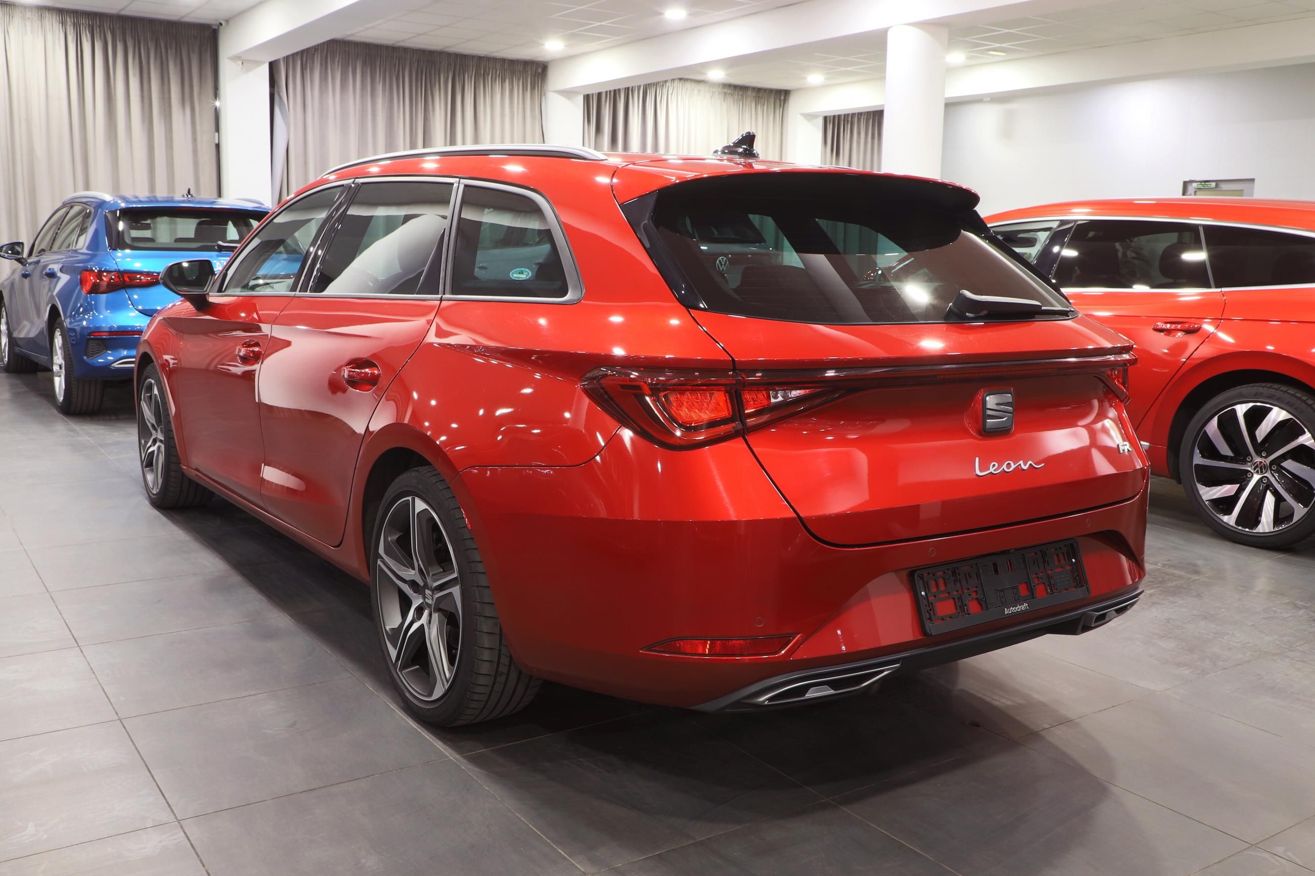 Seat Leon, 1.5 eTSI 110kW DSG FR-Line - fotka 4