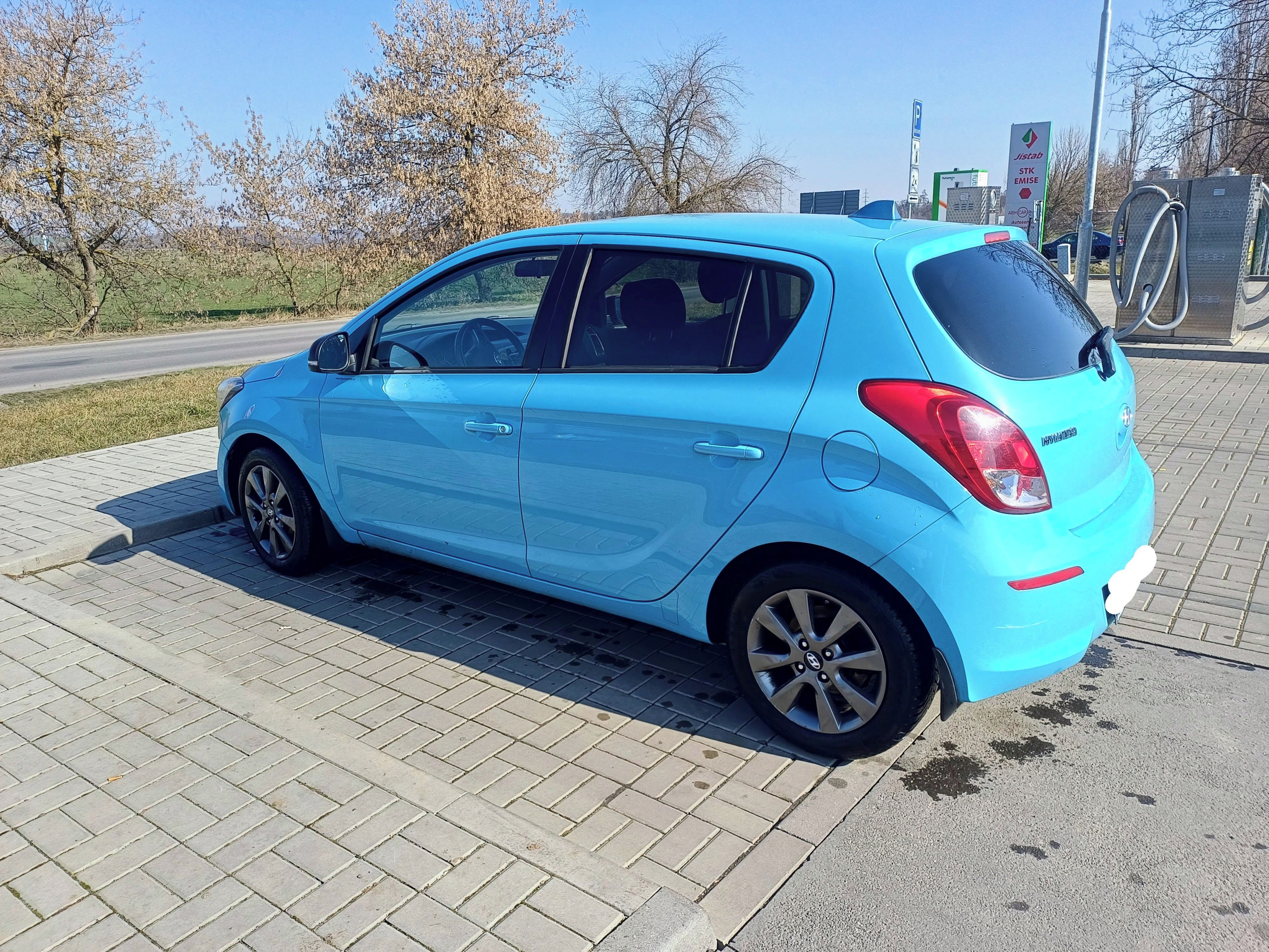 Hyundai i20, Hyundai i20 1.25 MPI (jen 38 0 - fotka 3