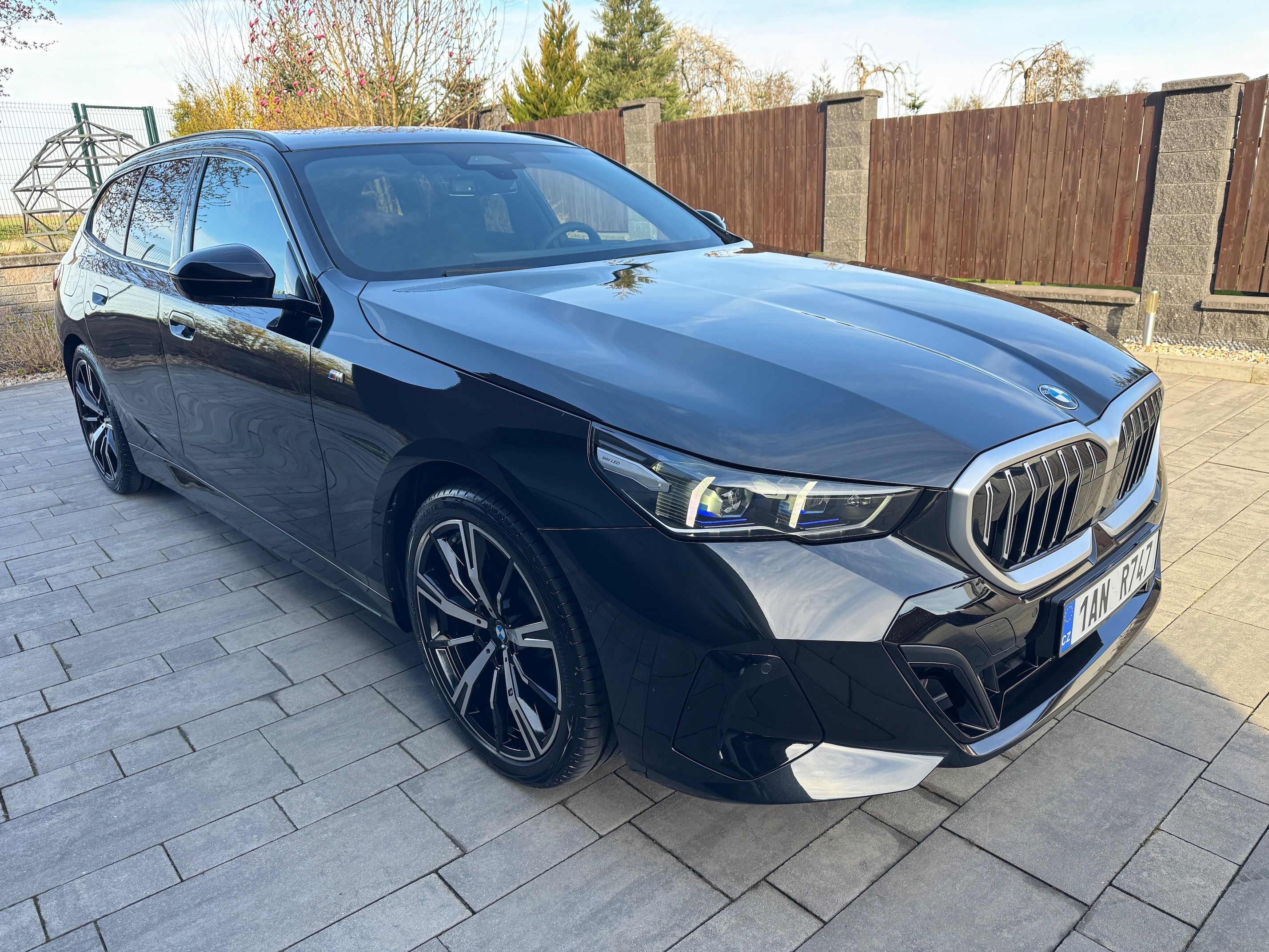 BMW Řada 5, 520i M-Sport Tažné Záruka 8/28 - fotka 3