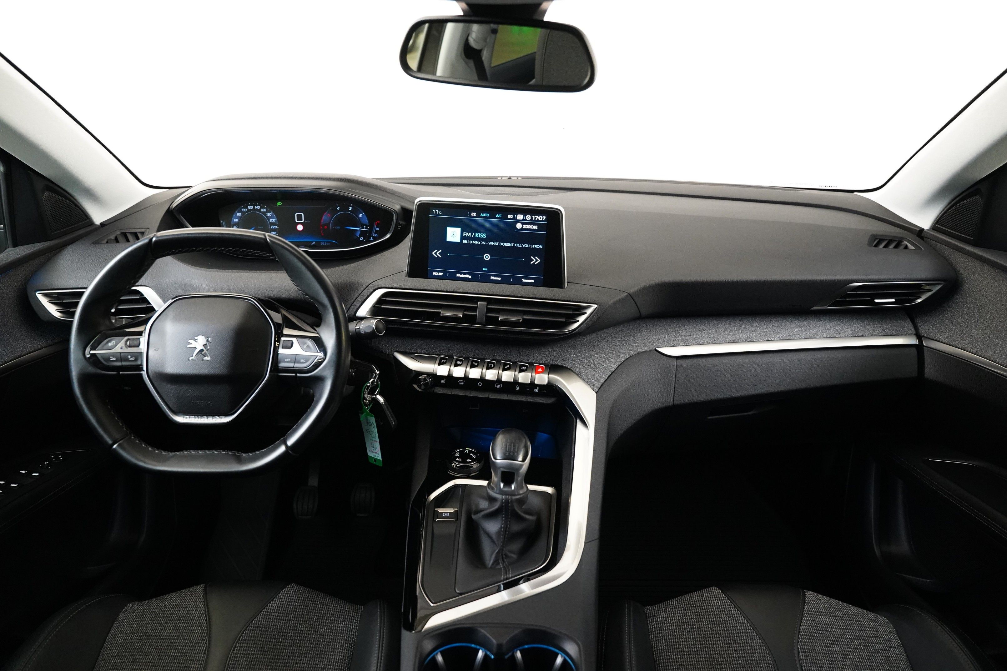Peugeot 3008, 1.5 BlueHDI 96 kW Allure - fotka 5