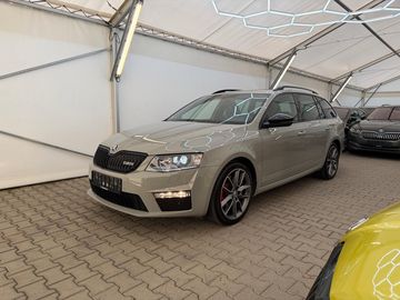 2.0TDi,135kW,Manual,RS,Webasto