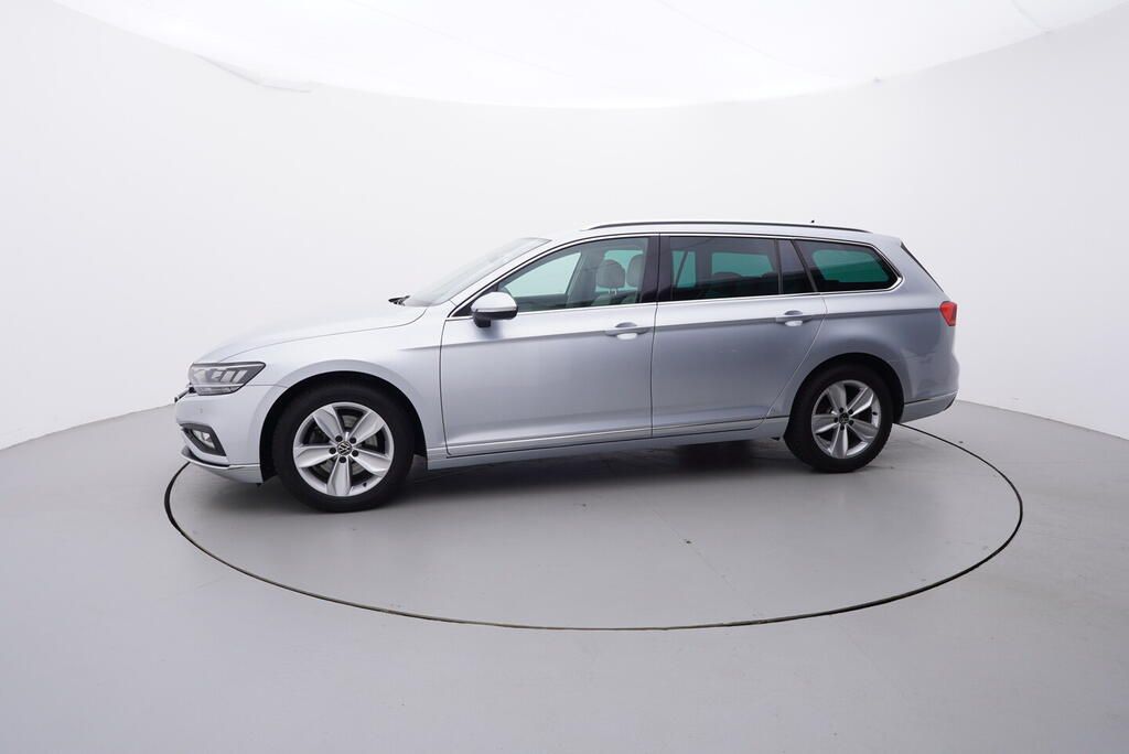 Volkswagen Passat Variant, Elegance 2.0 TDI 110 kW - fotka 2