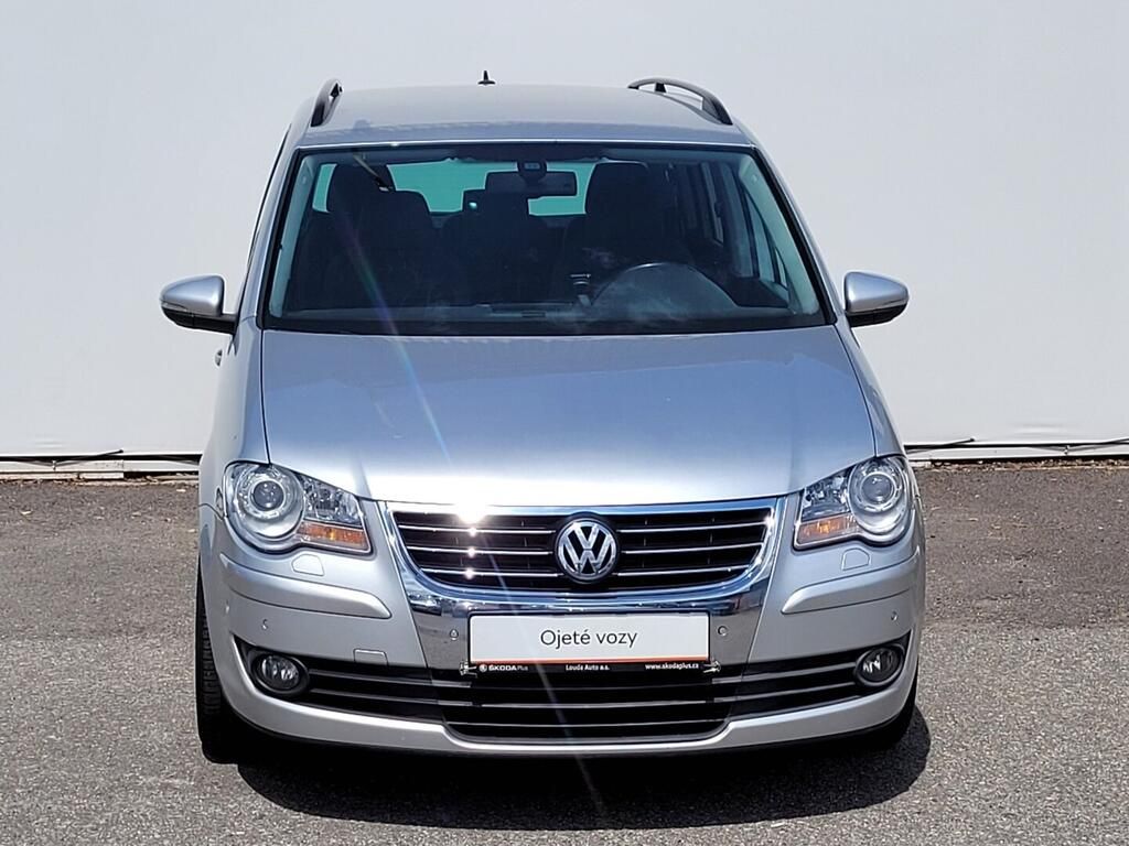 Volkswagen Touran, Highline 1.4 TSI 103 kW - fotka 4