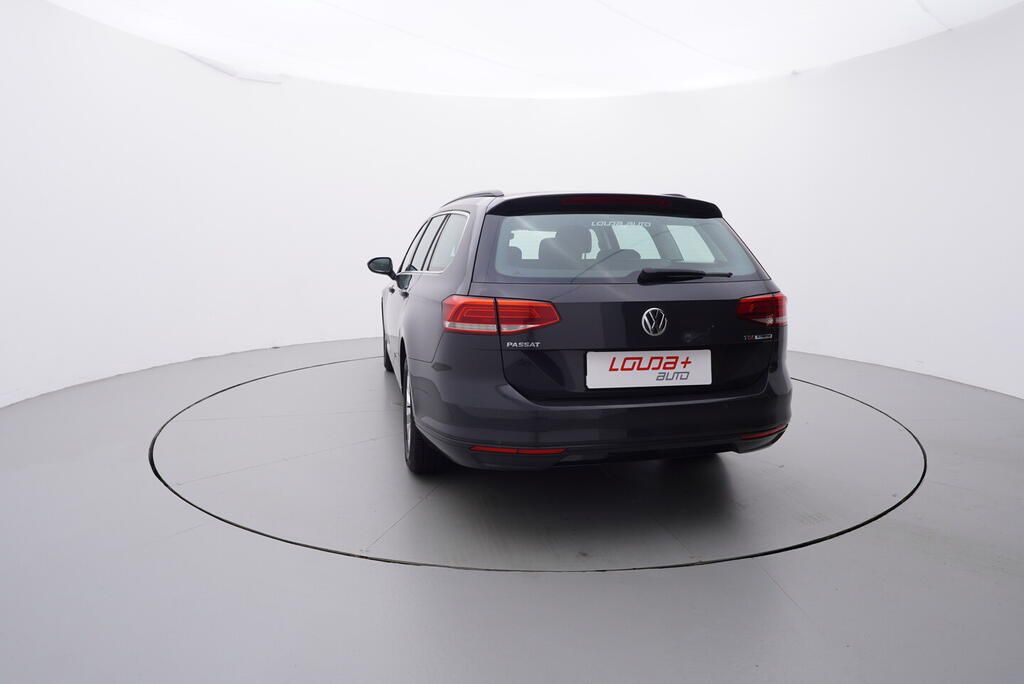 Volkswagen Passat Variant, COMFORTLINE 1.6 TDI 88 kW - fotka 4