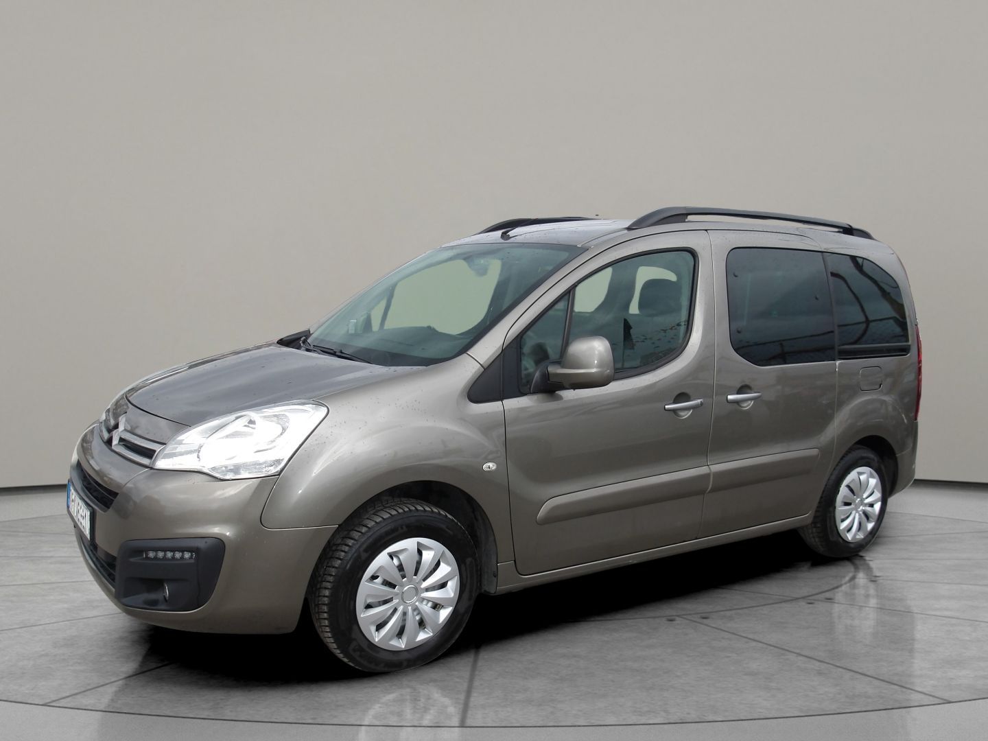 Citroën Berlingo, 1,6HDi ČR 1.MAJ.! -21%DPH ! - fotka 2