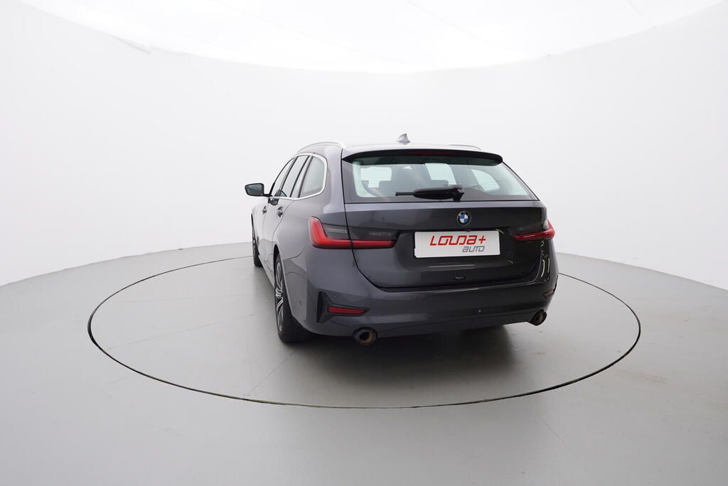 BMW Řada 3, 2.0 190 kW - fotka 4