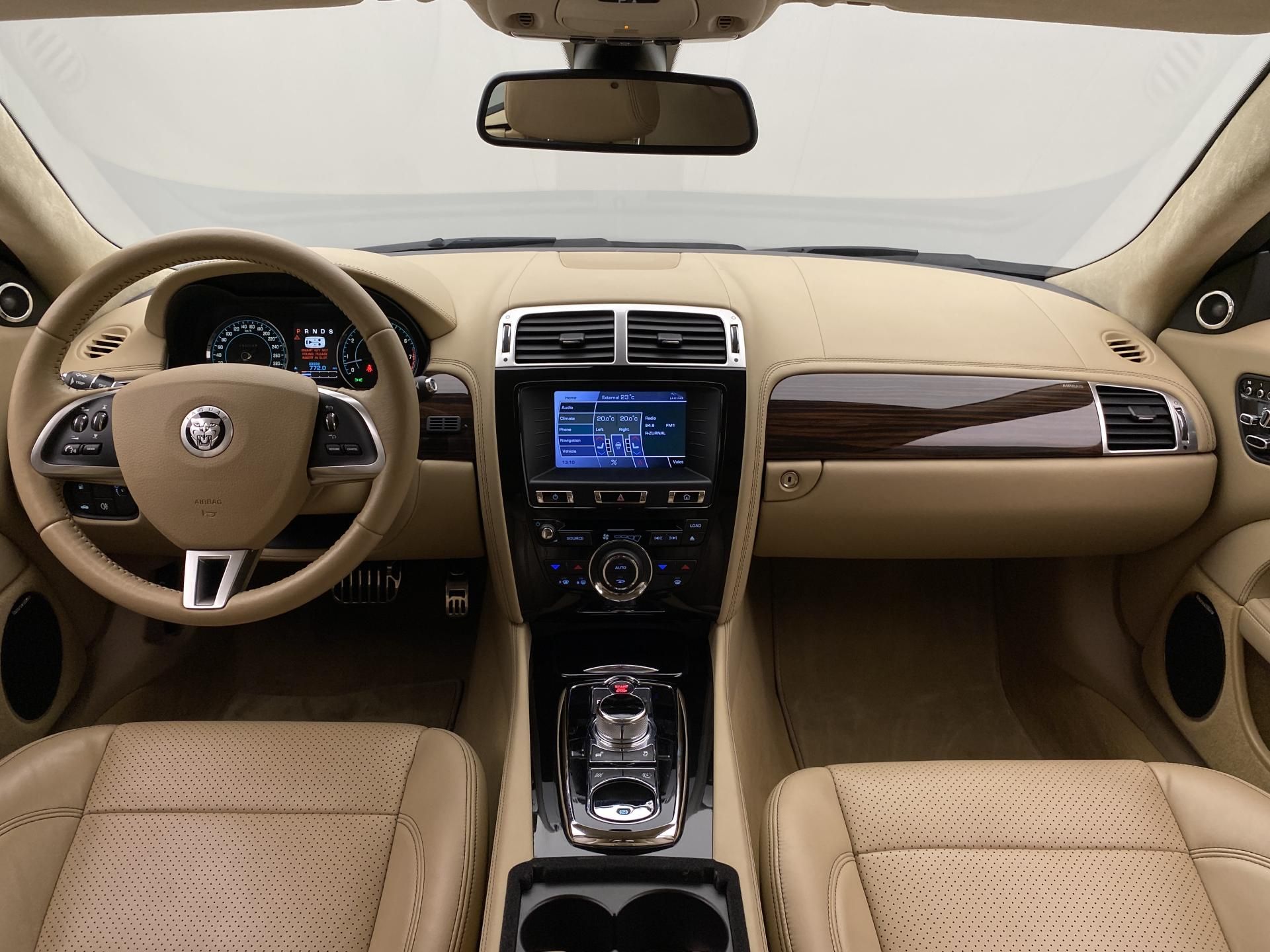 Jaguar XK, 5.0 V8 283kW AUT - fotka 2
